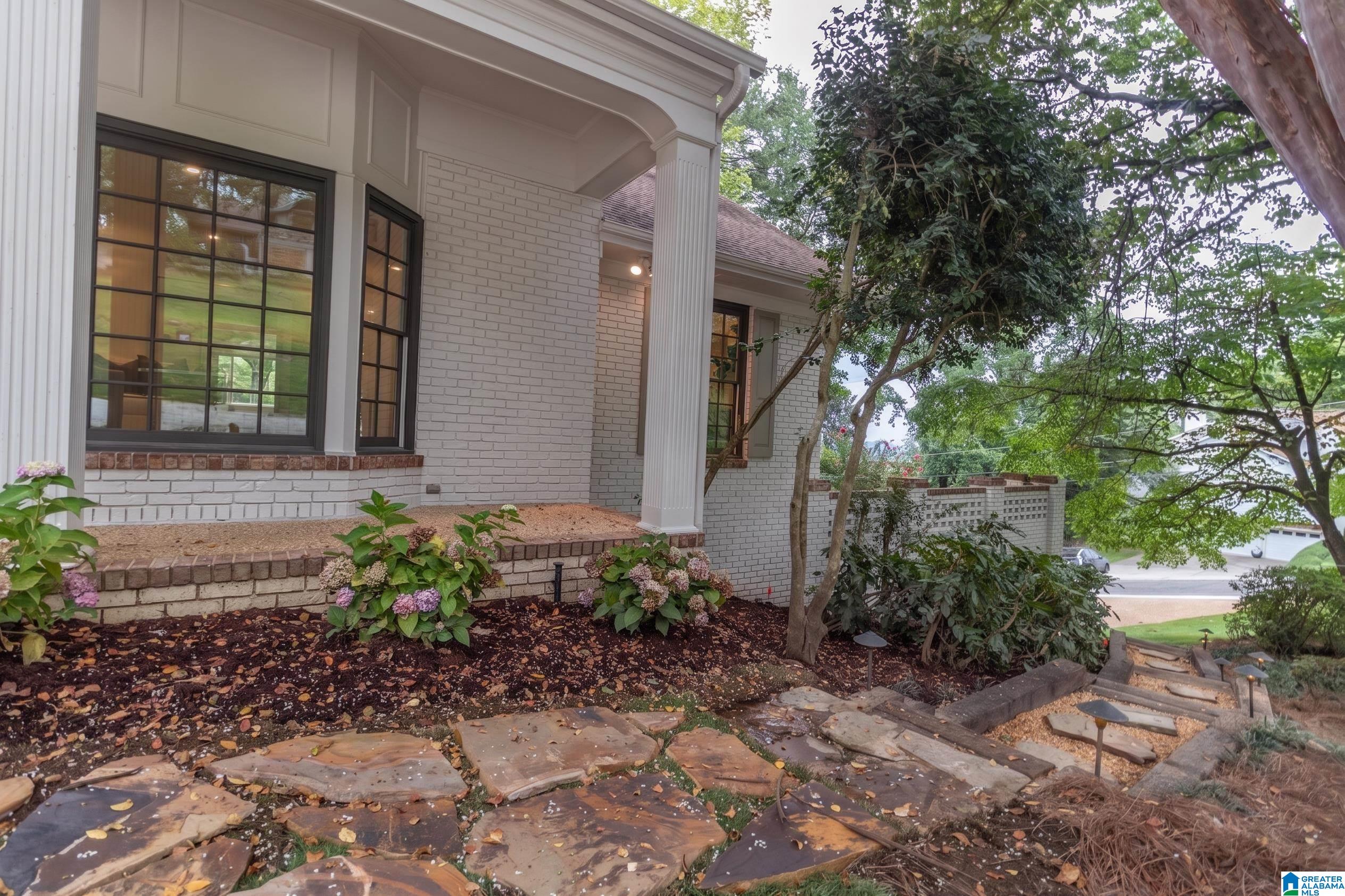 321 VESCLUB DRIVE