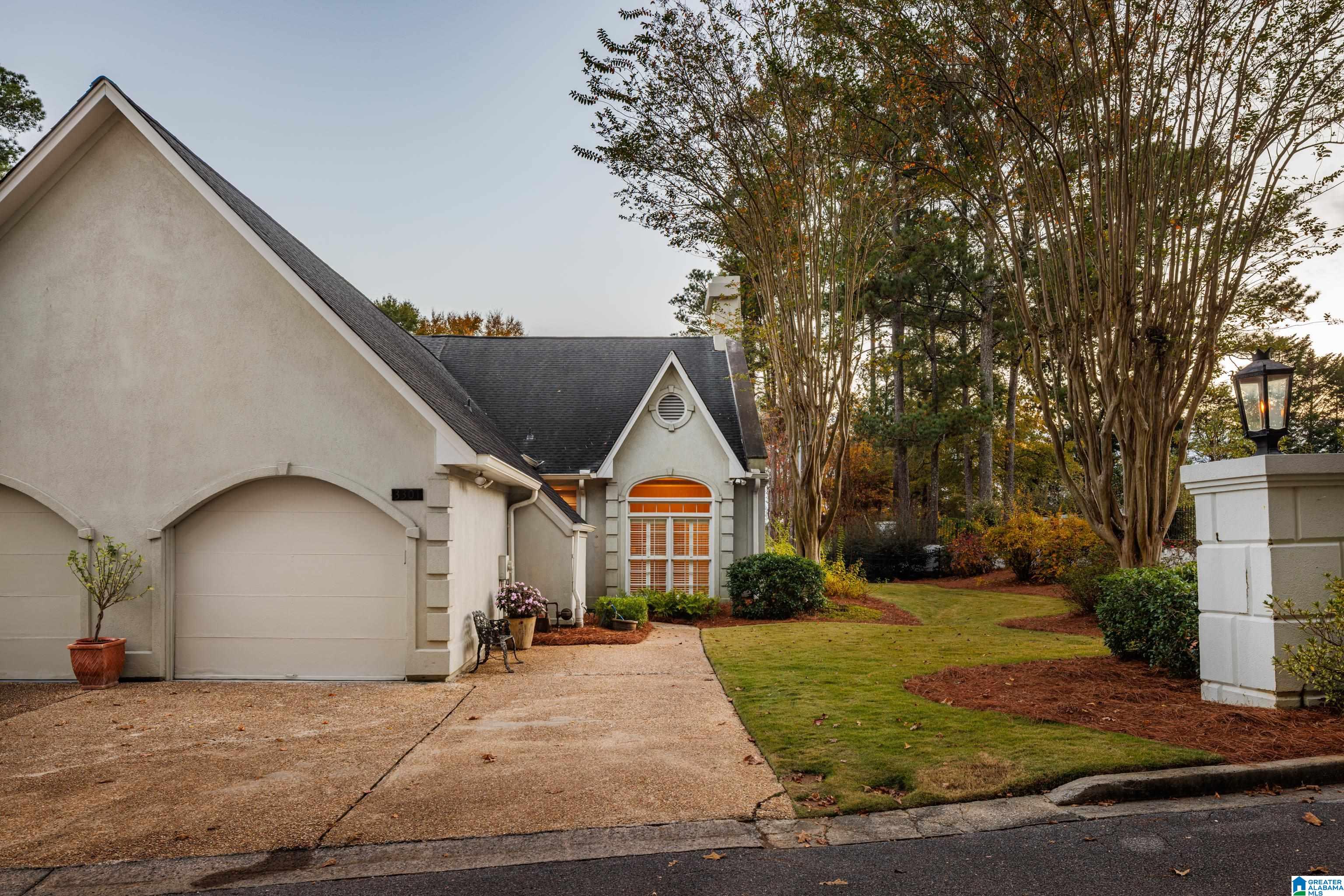 3301 KENSINGTON LANE