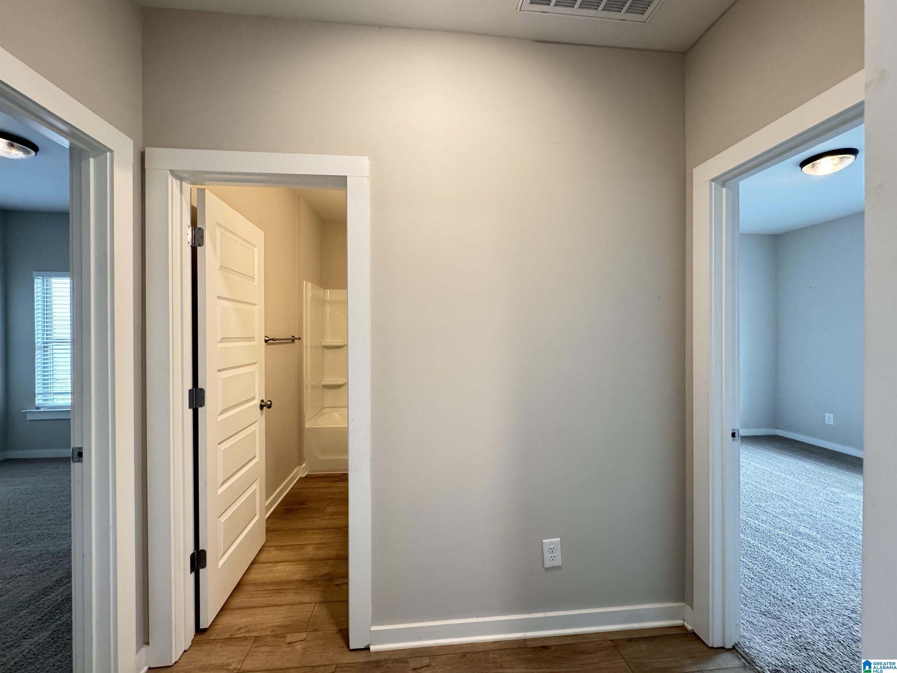 2135 SULLIVAN DRIVE SW