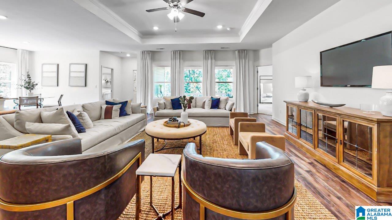 5461 SHADY MAPLE DRIVE