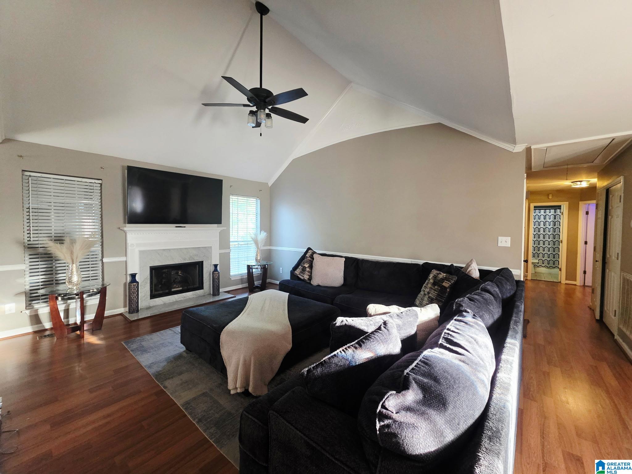 1805 BRANDON WAY