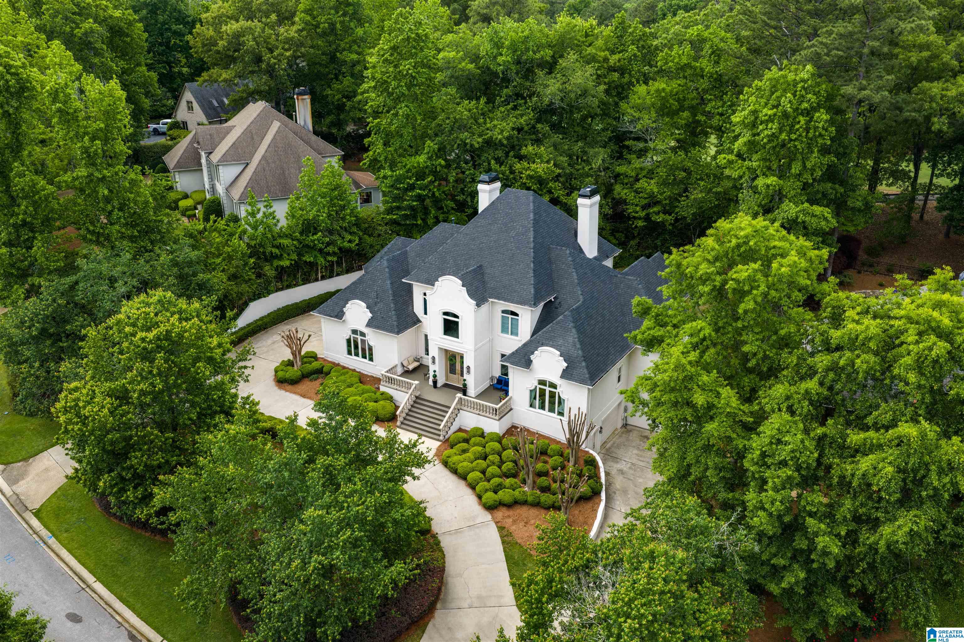 1101 COUNTRY CLUB CIRCLE