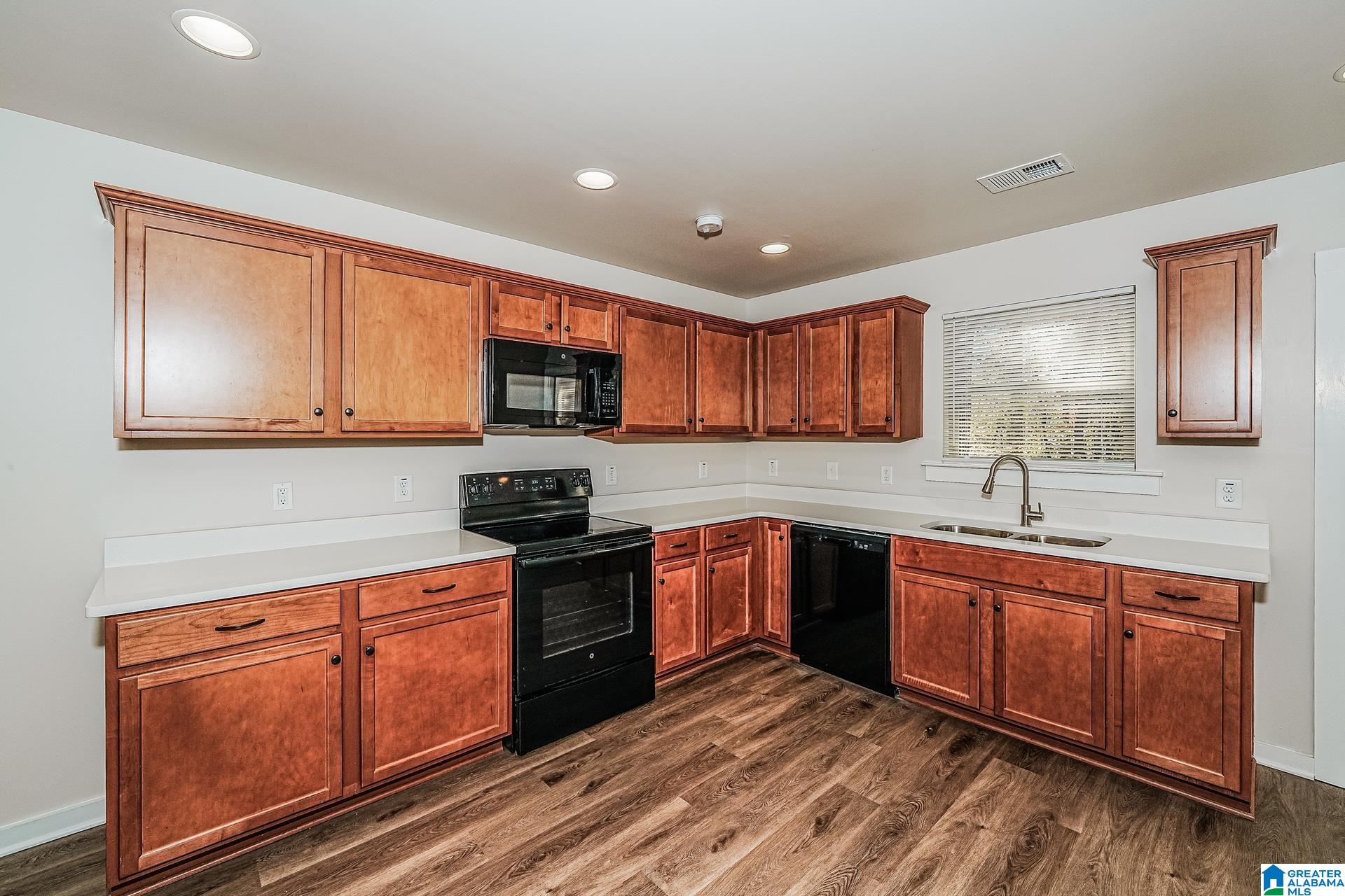 576 KINCAID COVE LANE