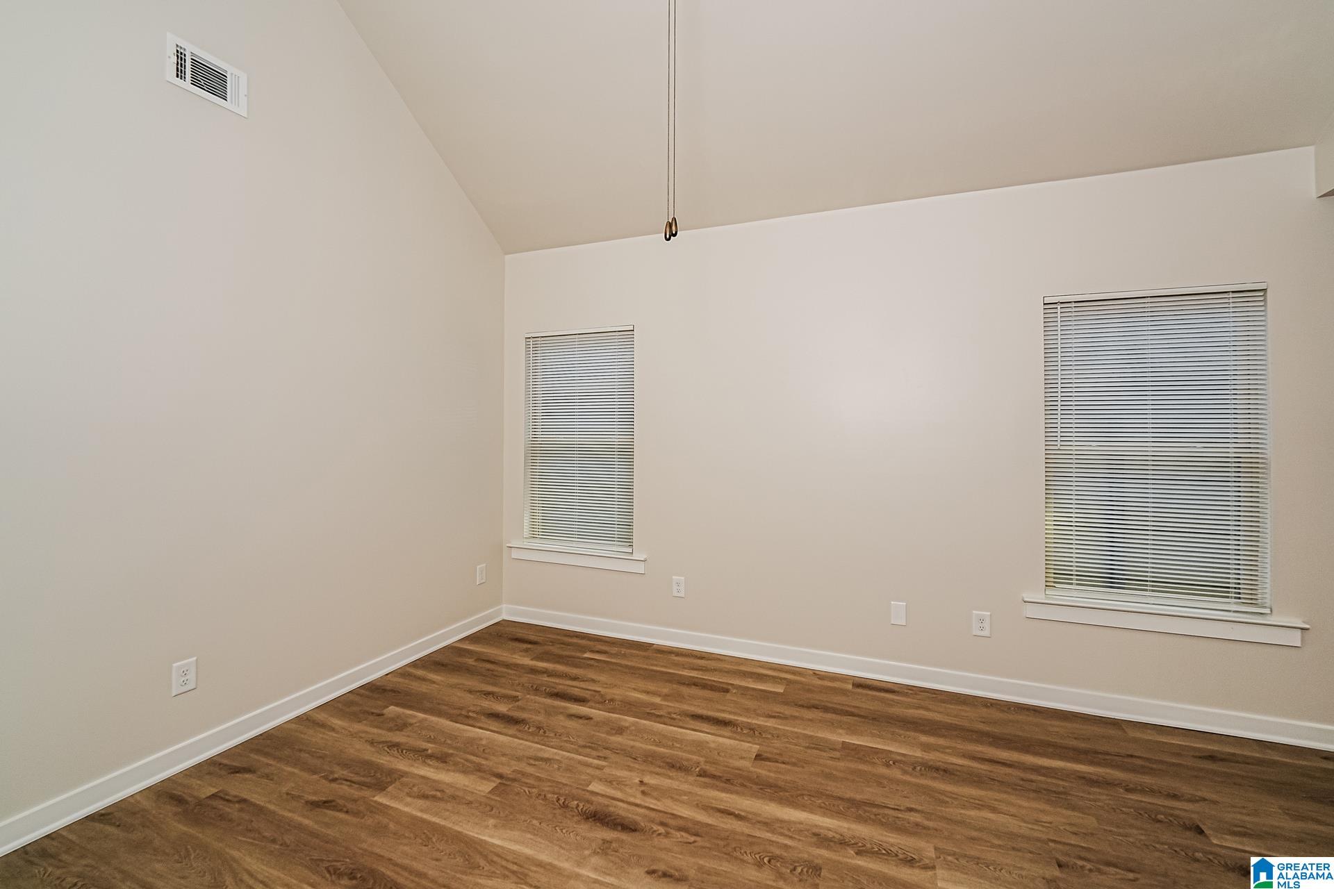 576 KINCAID COVE LANE