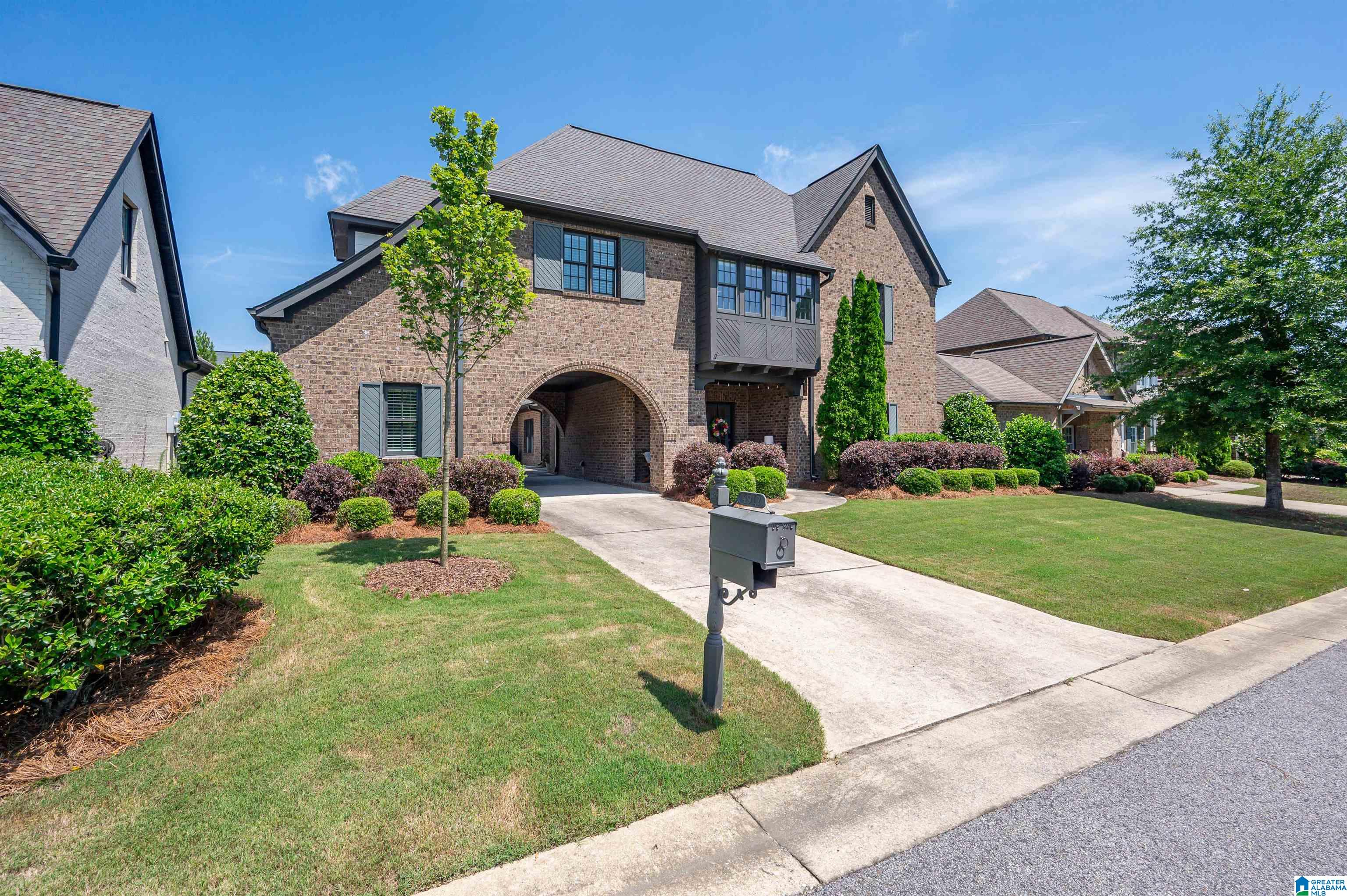 4912 PROVENCE CIRCLE