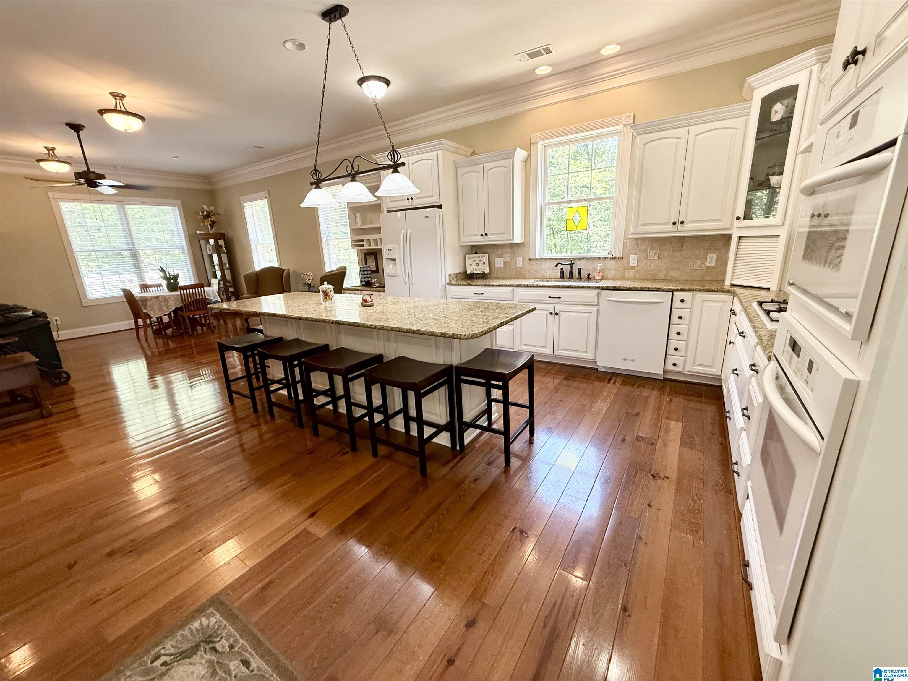 2801 LITTLE RIVER LANE