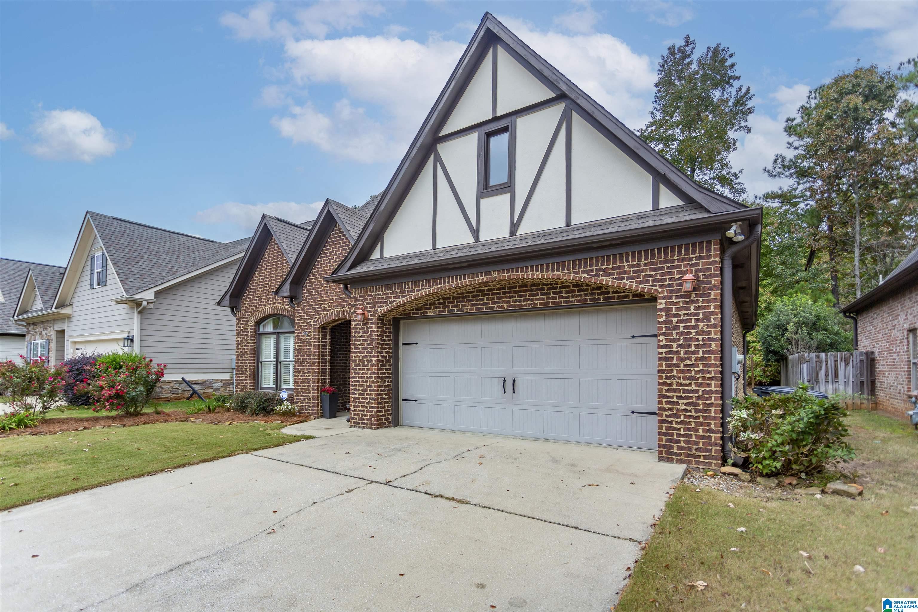 4065 OVERLOOK CIRCLE