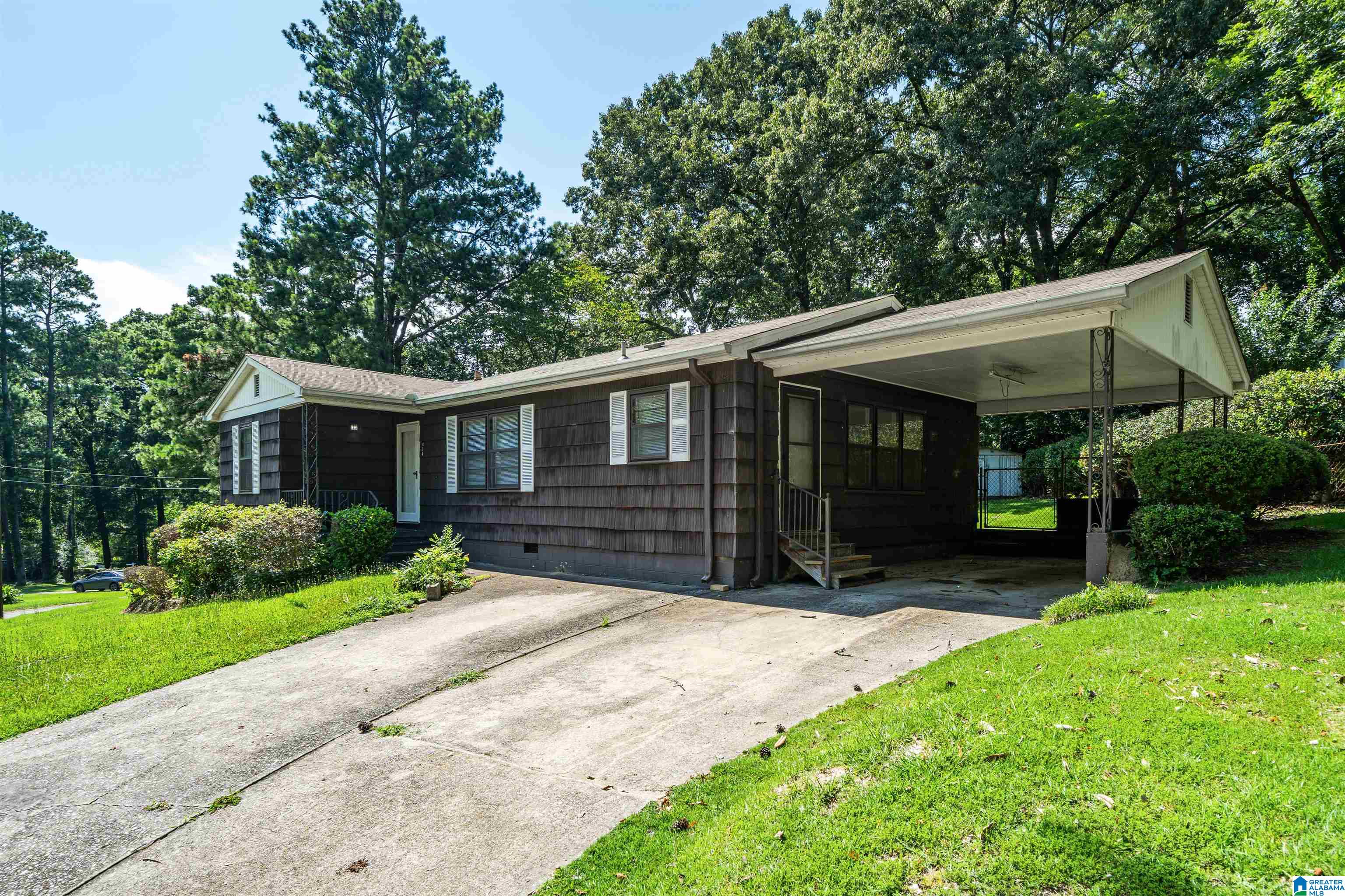 424 HEARN CIRCLE