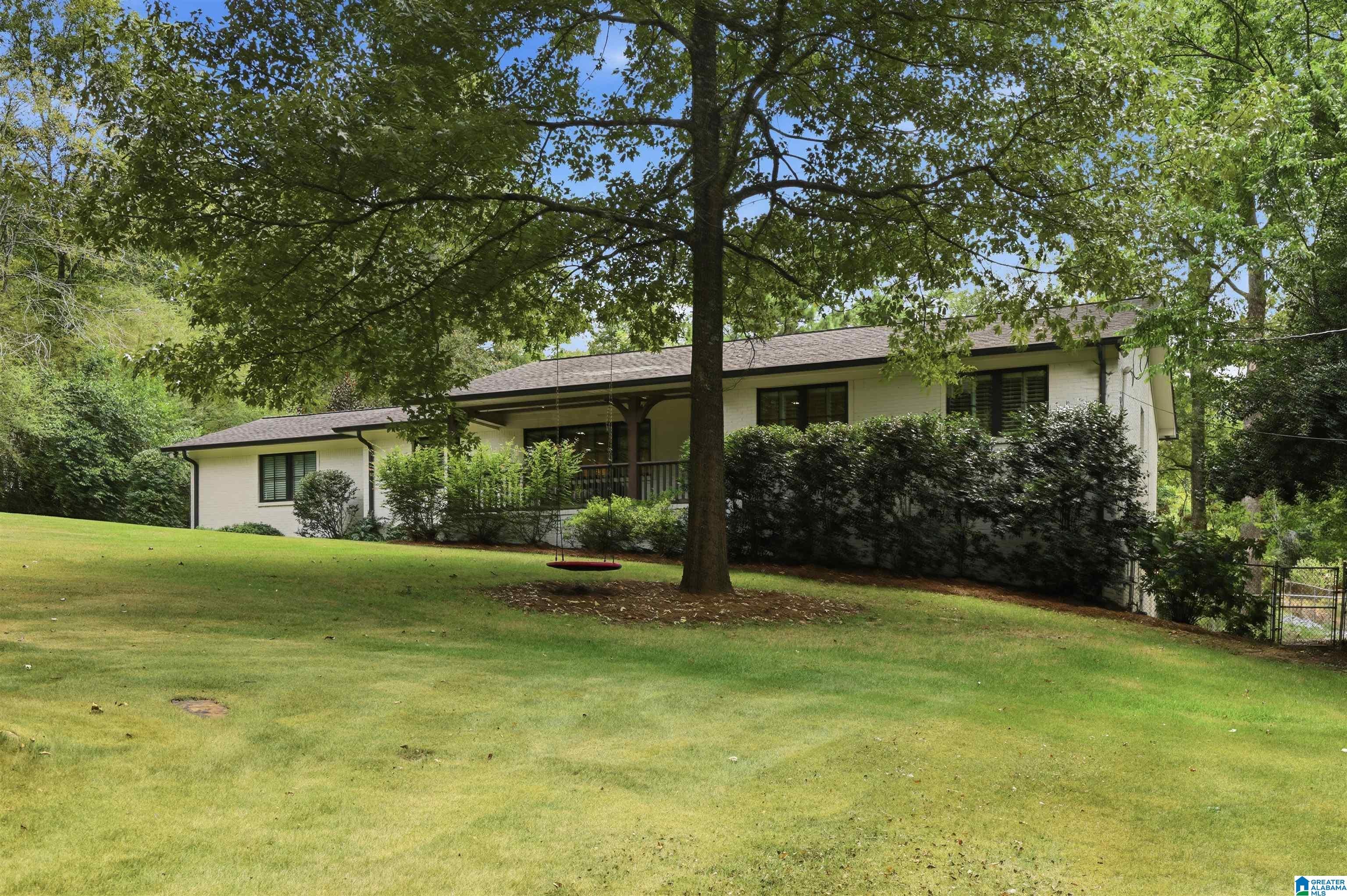 3648 ALTADENA DRIVE