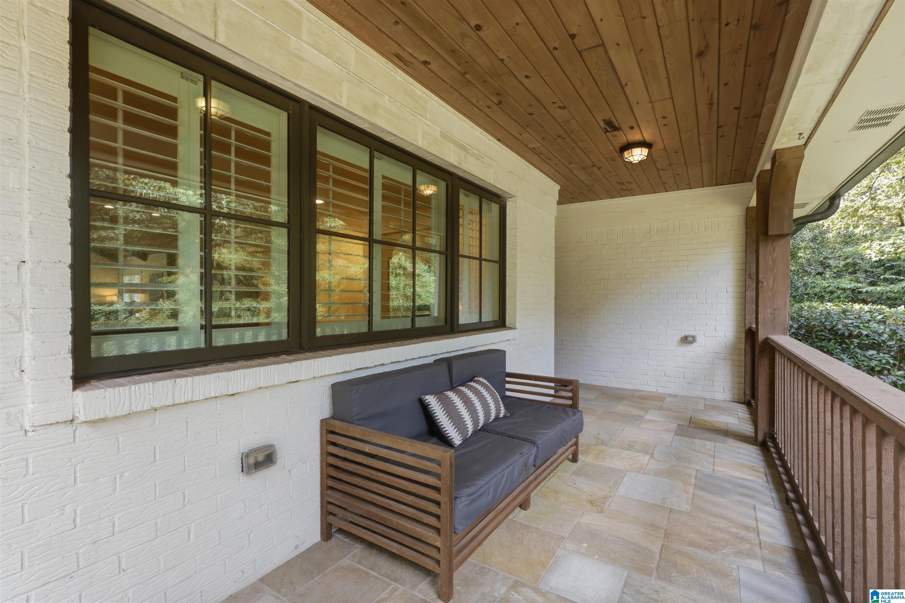 3648 ALTADENA DRIVE