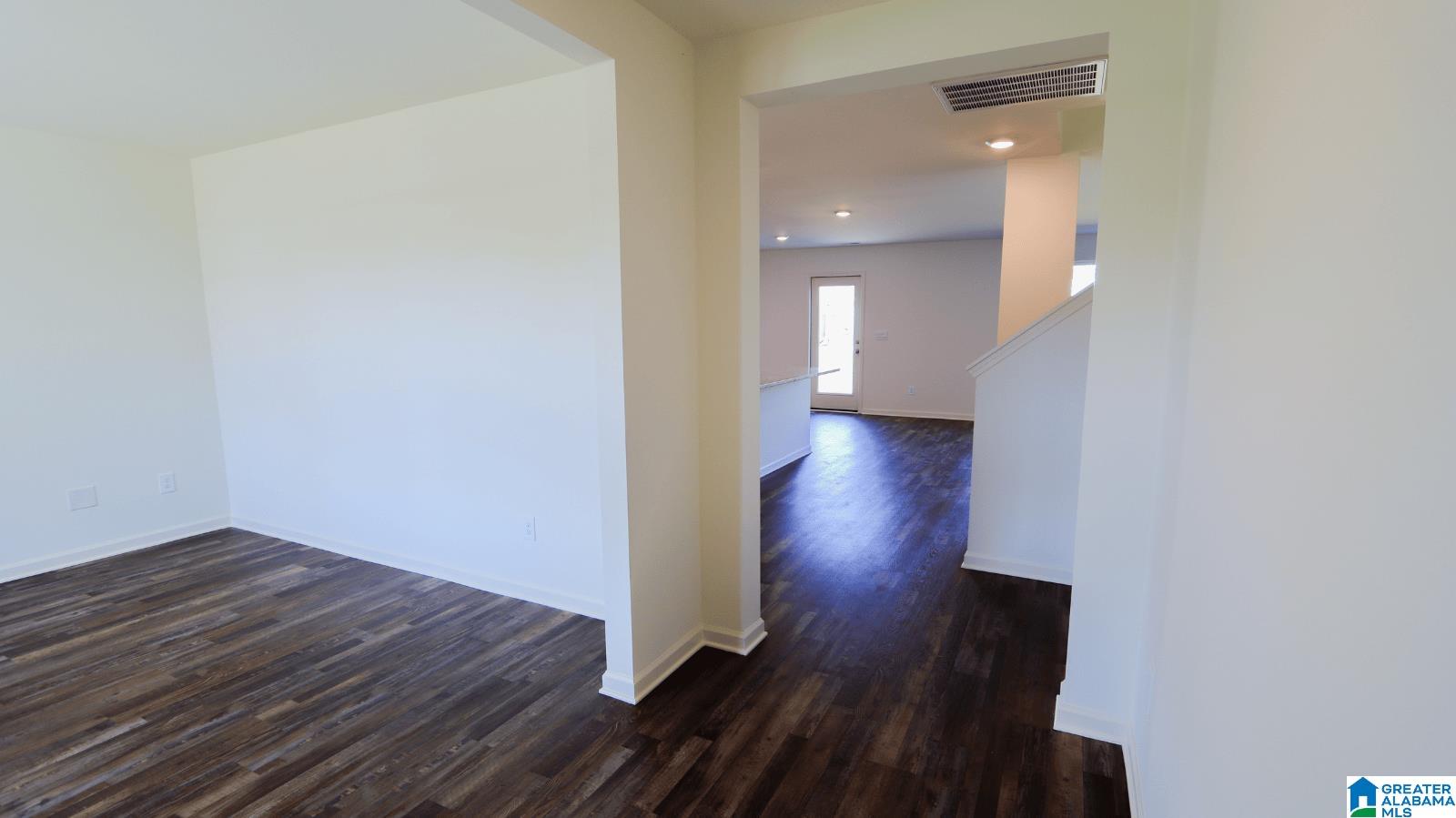 517 SADDLEWOOD BEND