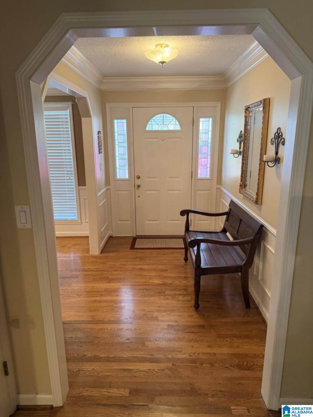 553 WOODLAND HILLS DRIVE