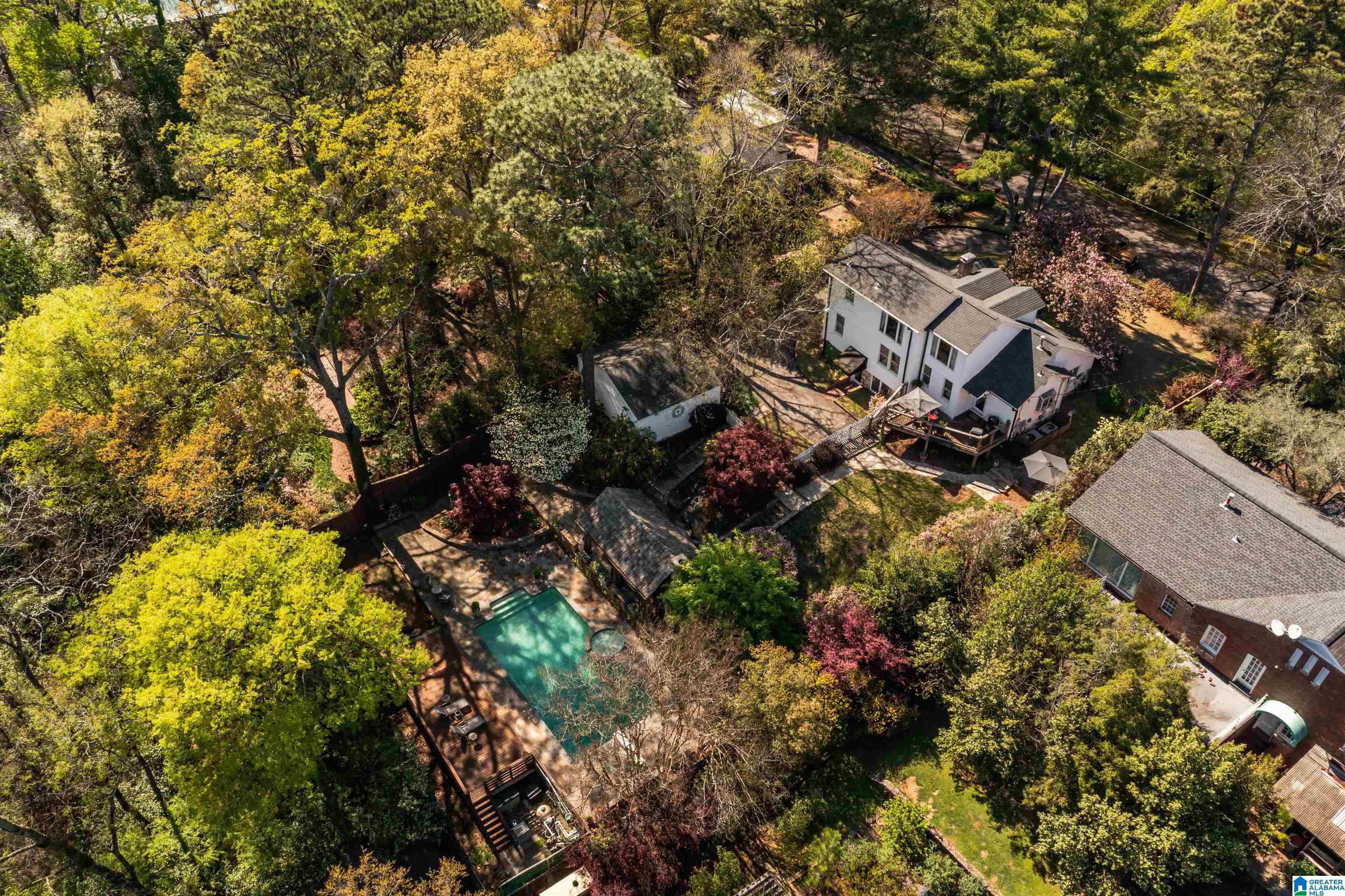 1505 RIDGE ROAD