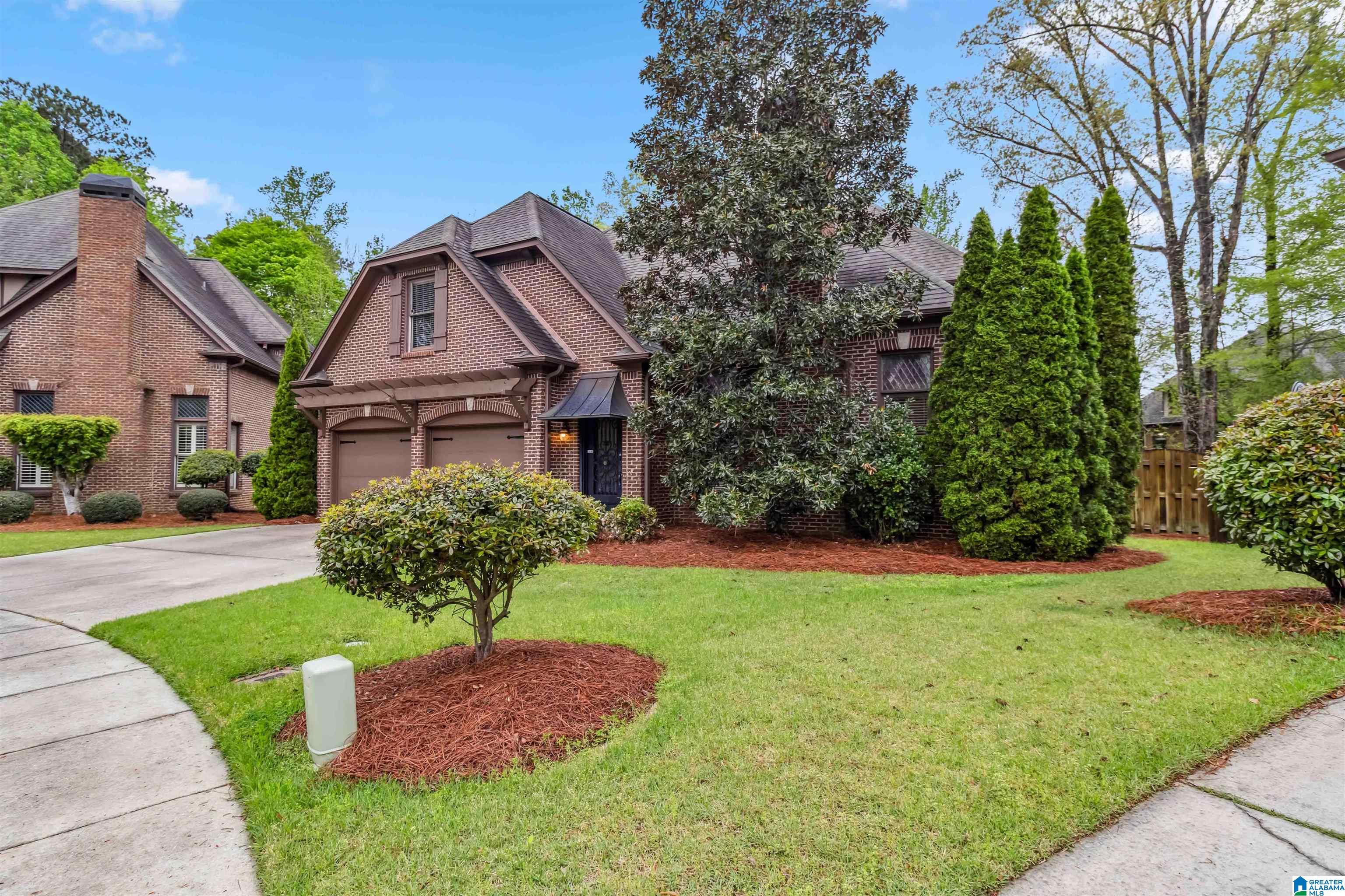 2119 SOUTHBRIDGE COURT