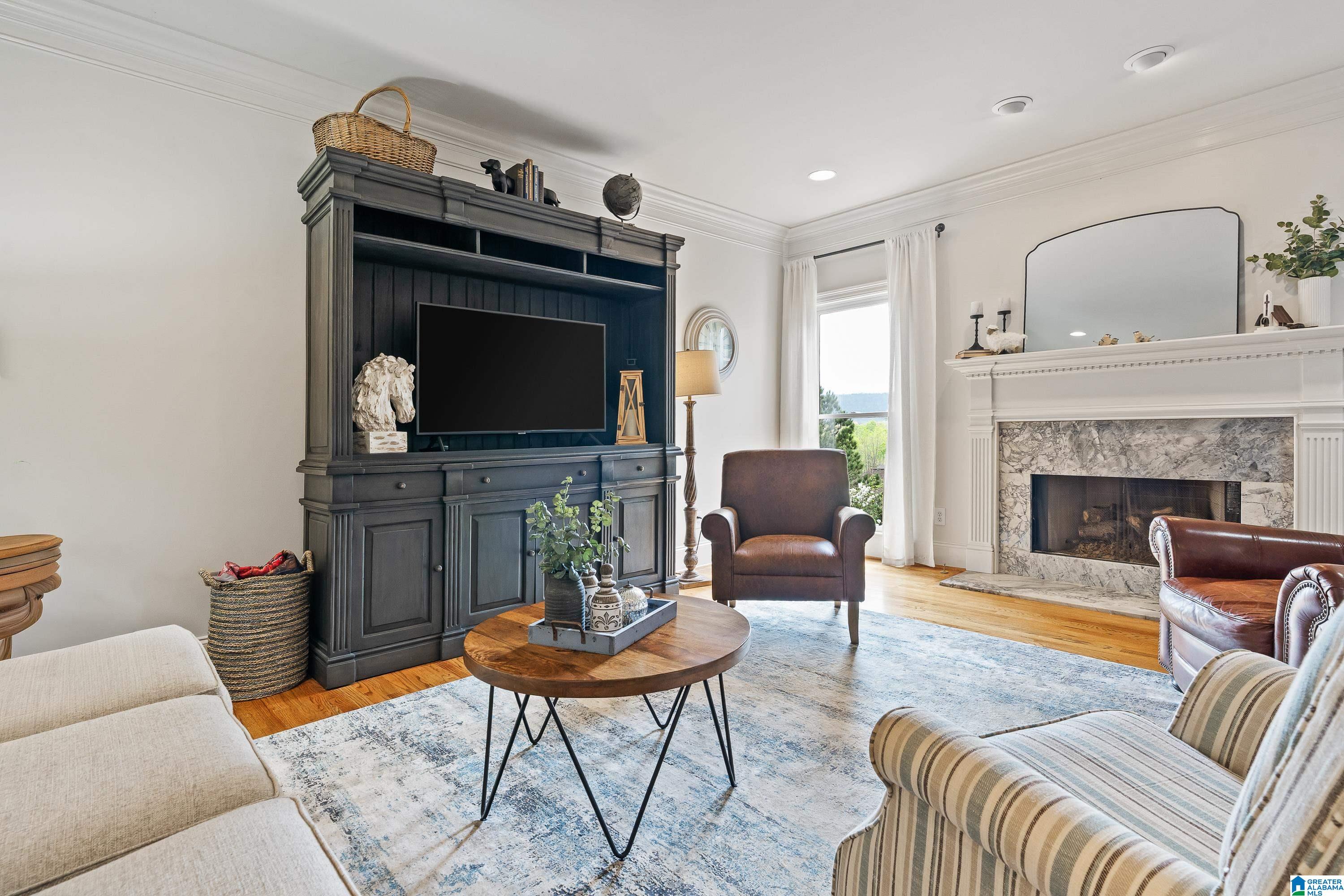 2066 KNOLLWOOD PLACE