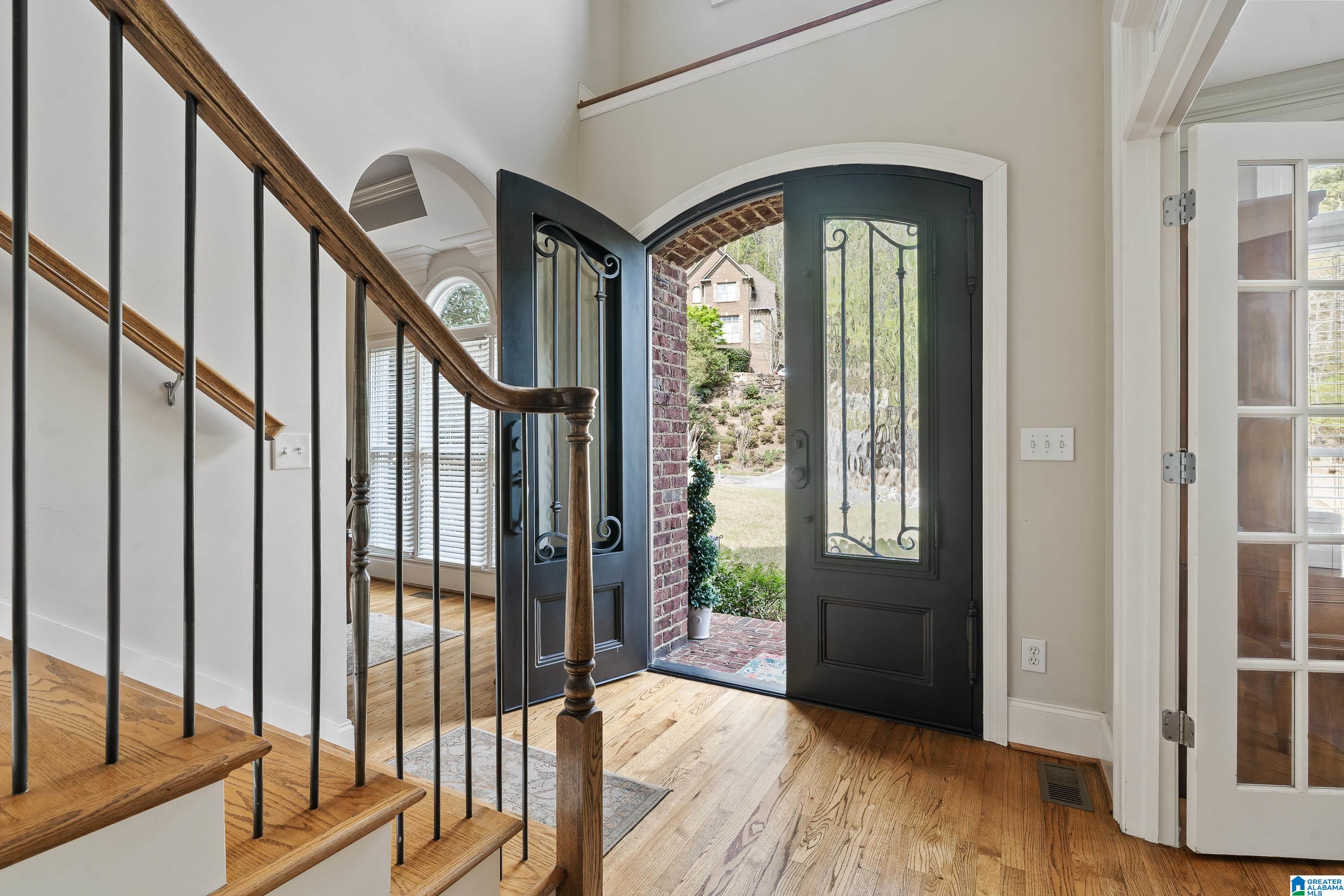 2066 KNOLLWOOD PLACE