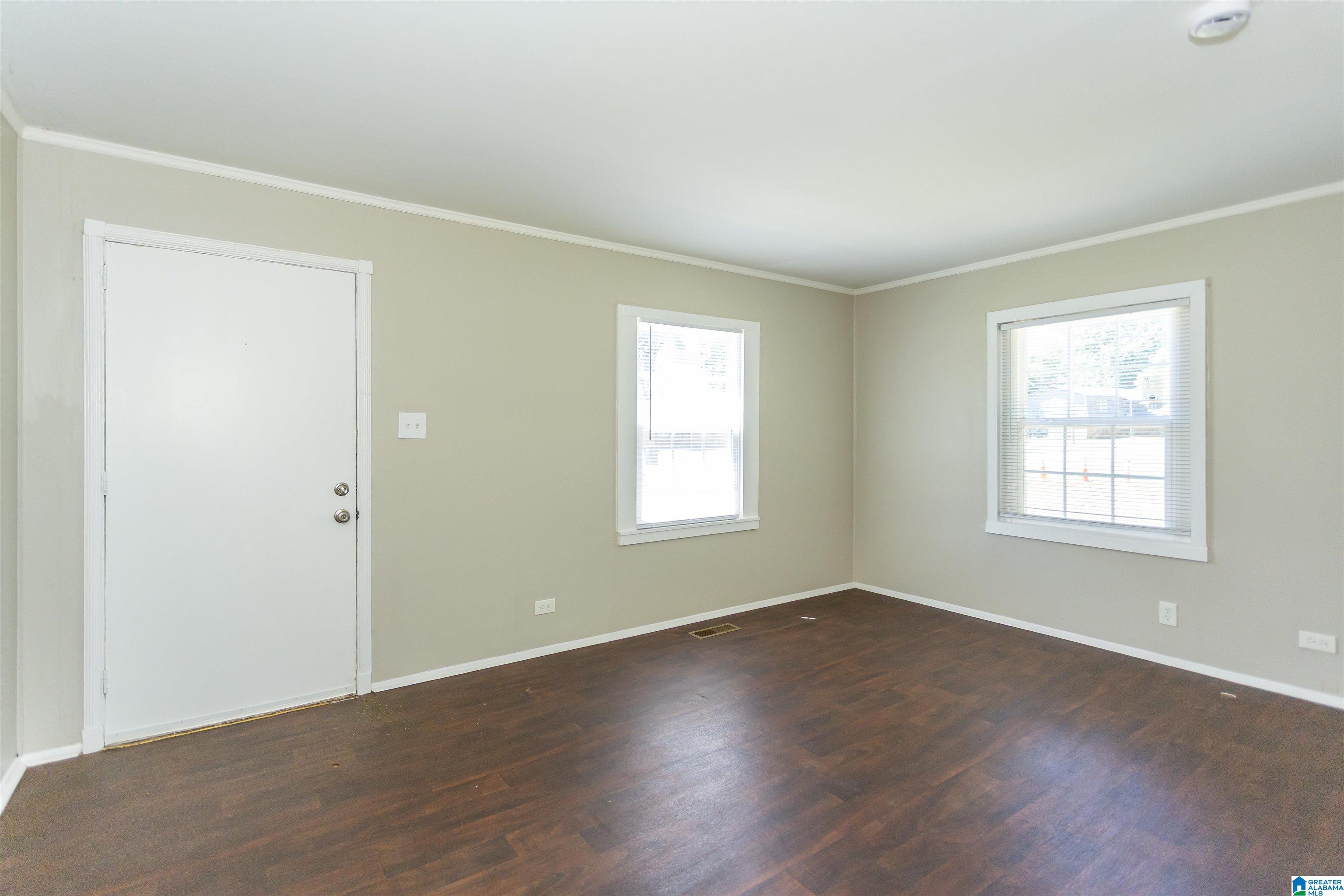 449 7TH STREET W
