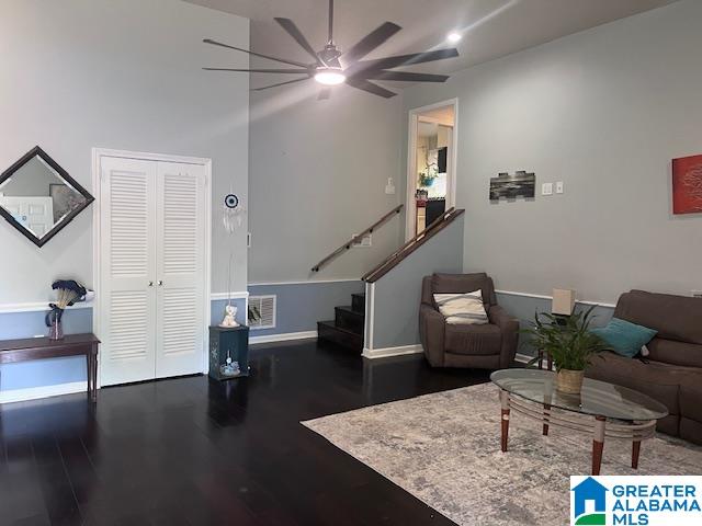 Photo 1 of 35 — 120 MIDFIELD AVENUE, HUEYTOWN, AL 35023