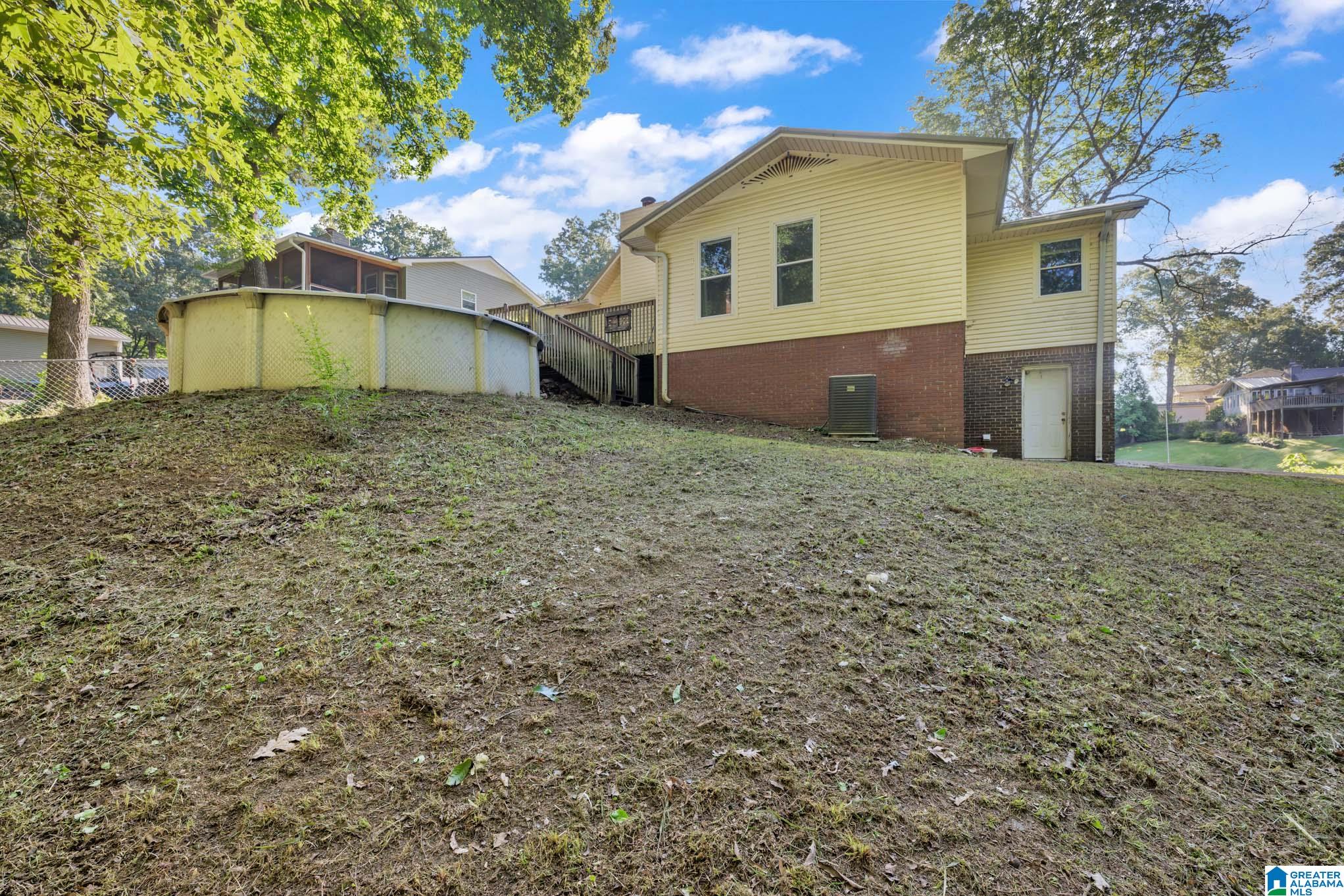 636 MADEIRA CIRCLE