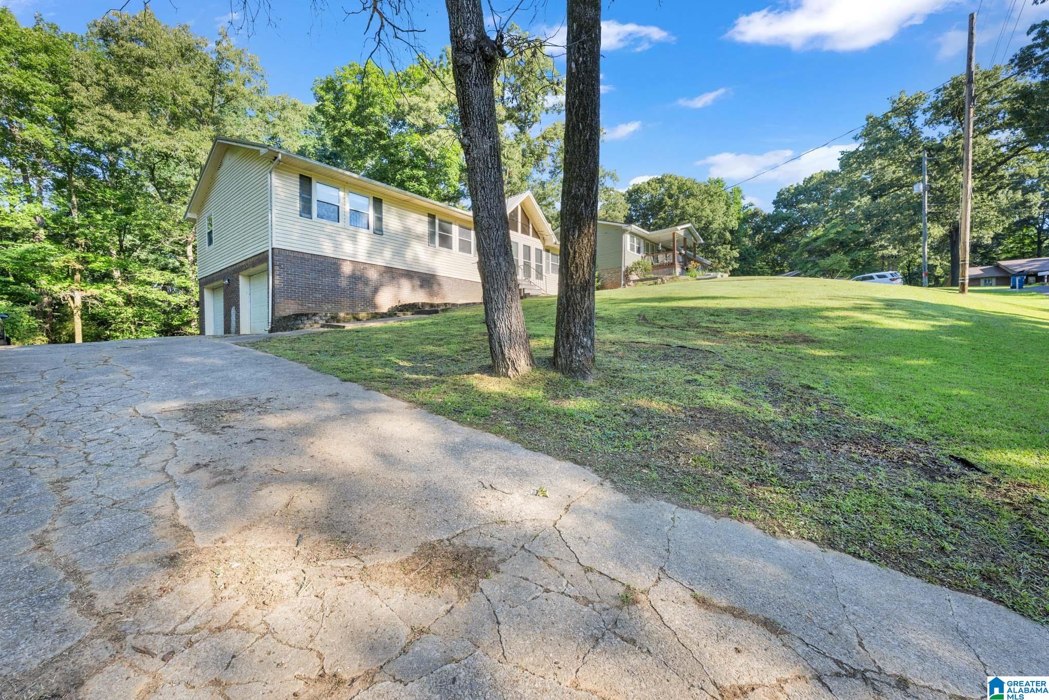 636 MADEIRA CIRCLE