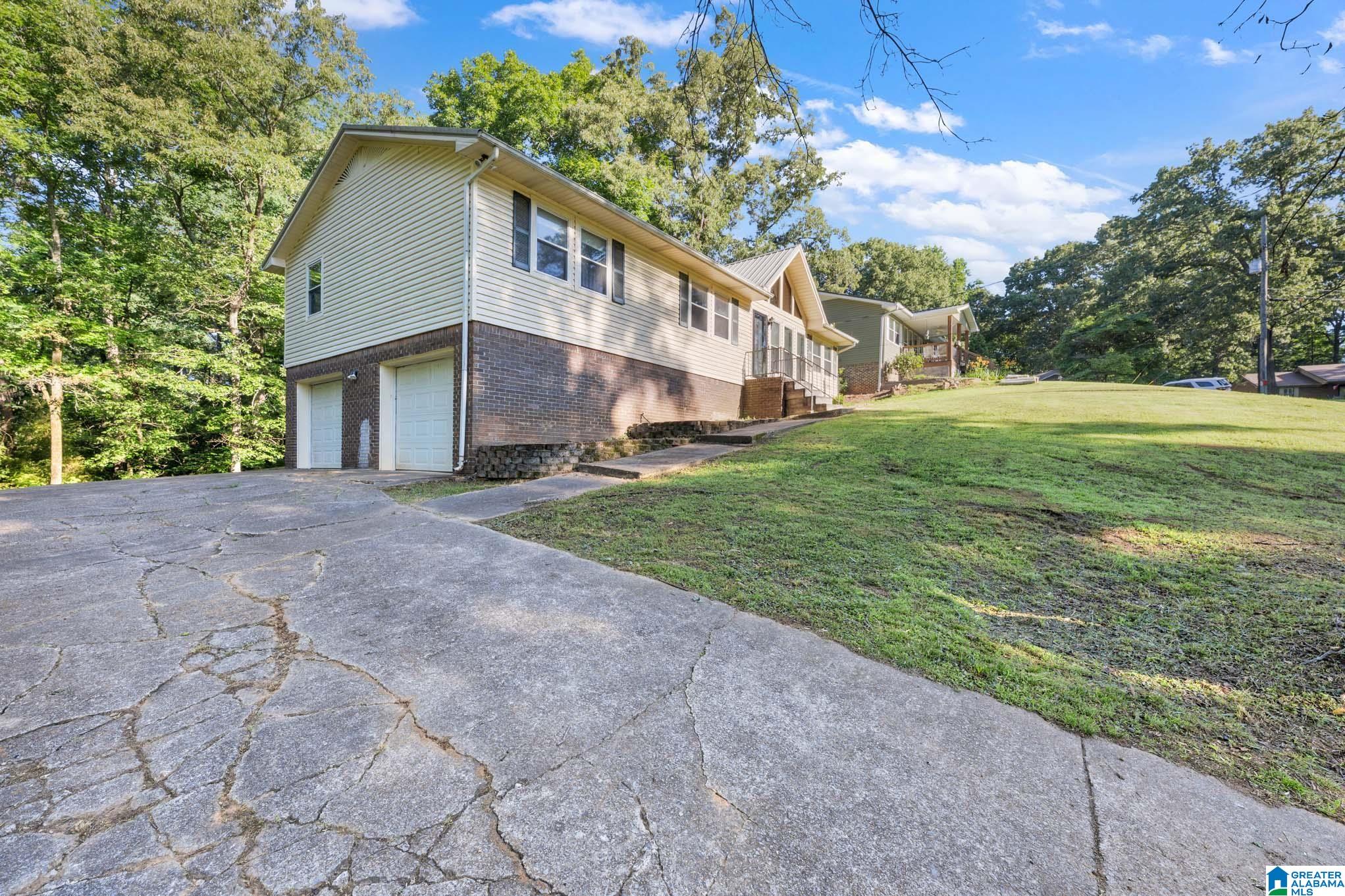 636 MADEIRA CIRCLE