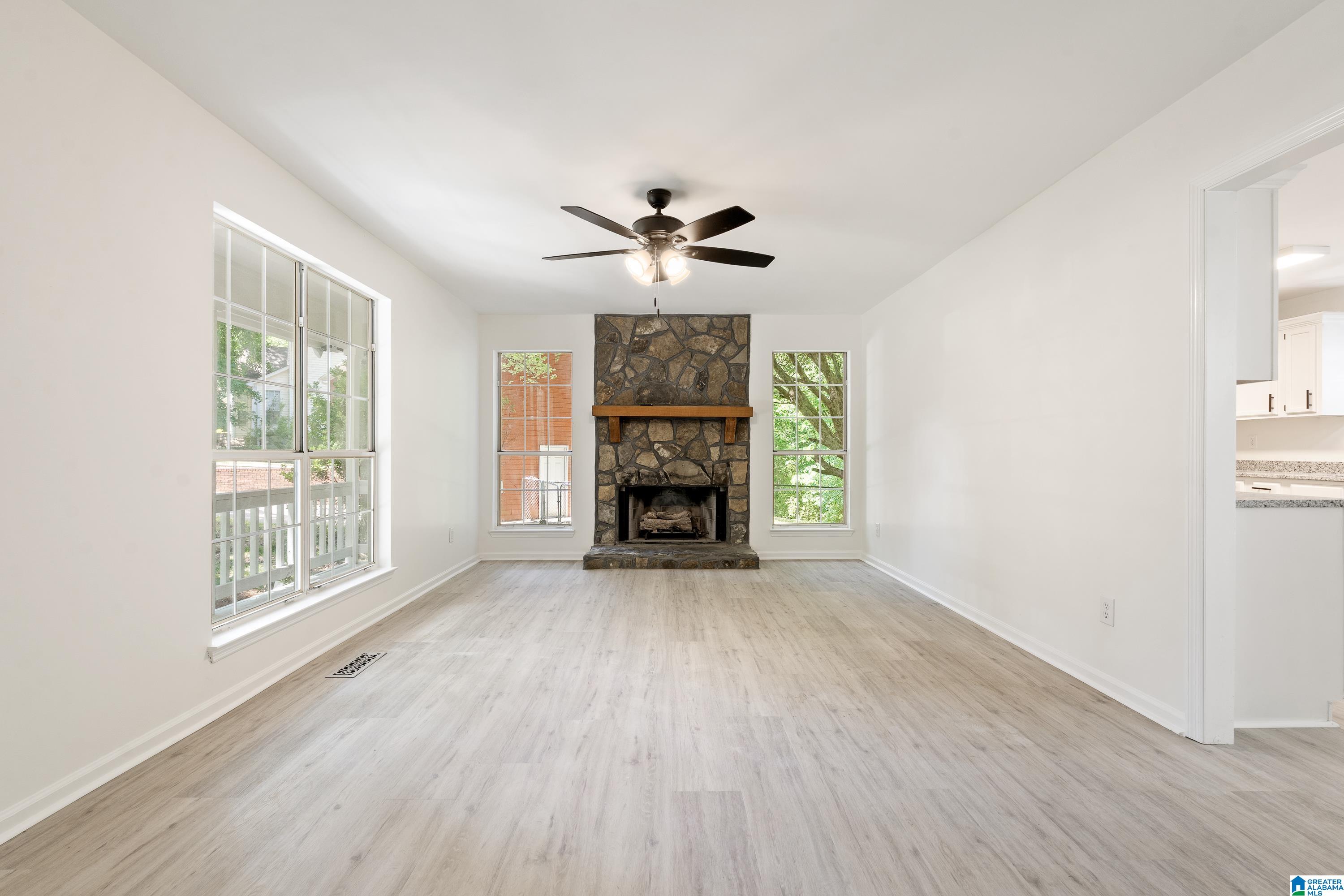 2592 DALY DRIVE