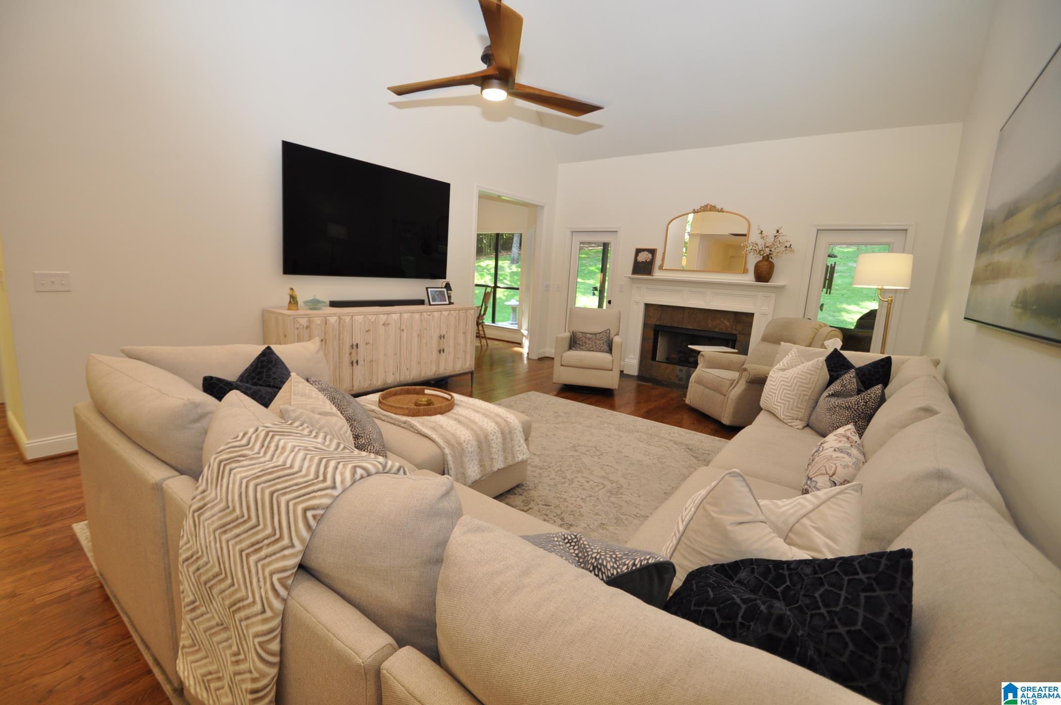 105 QUARTER HORSE LANE