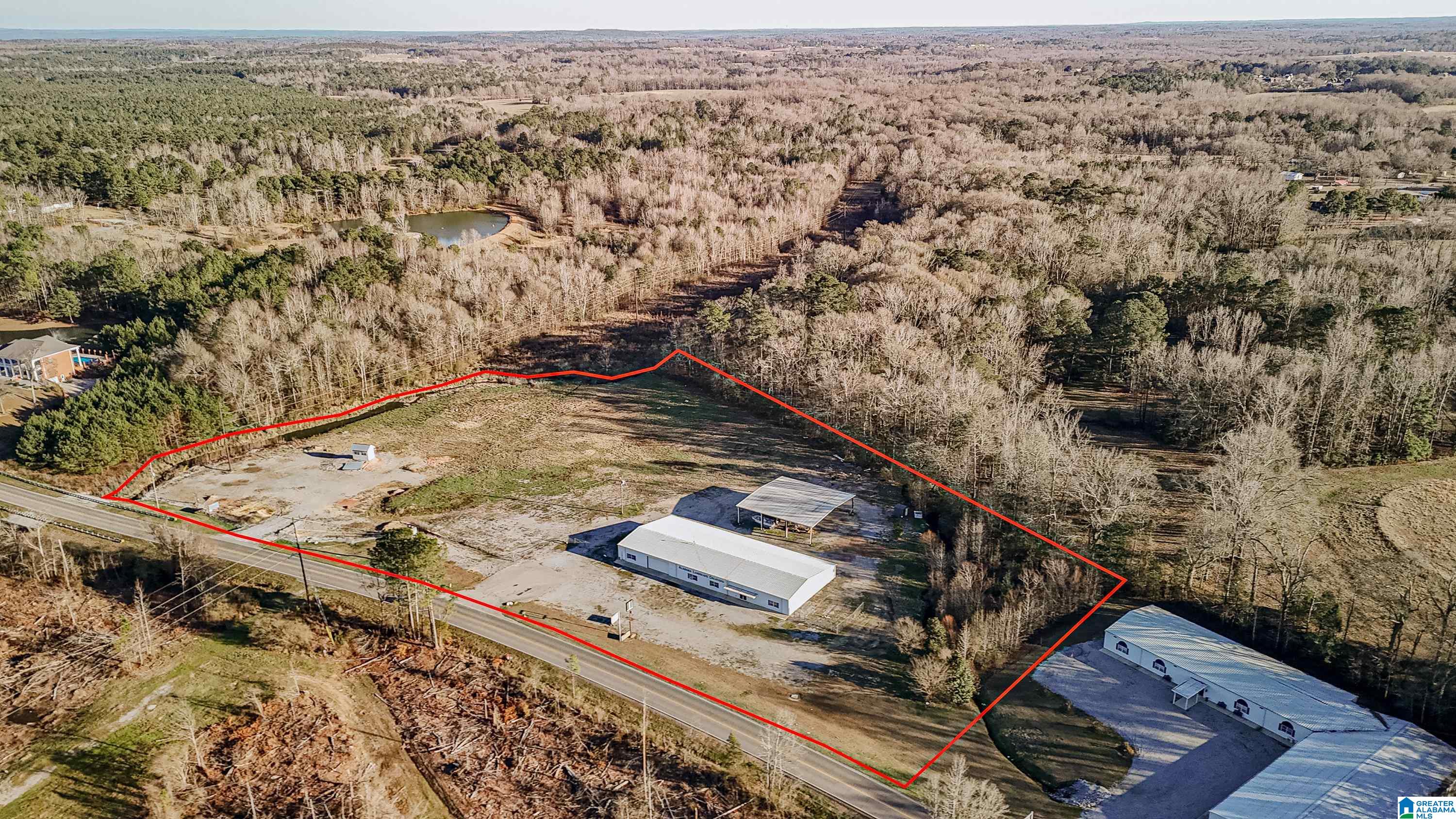 Photo 1 of 31 — 10000 COUNTY ROAD 42, JEMISON, AL 35085