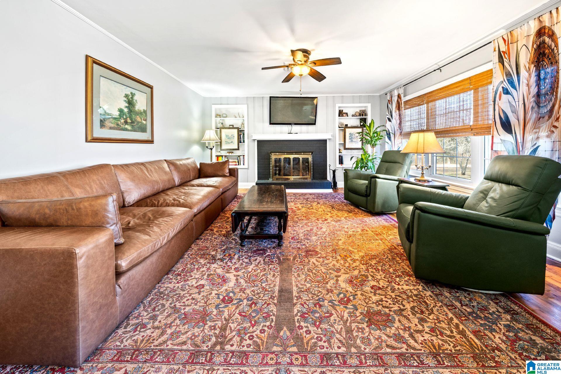 215 ROSEWOOD LANE