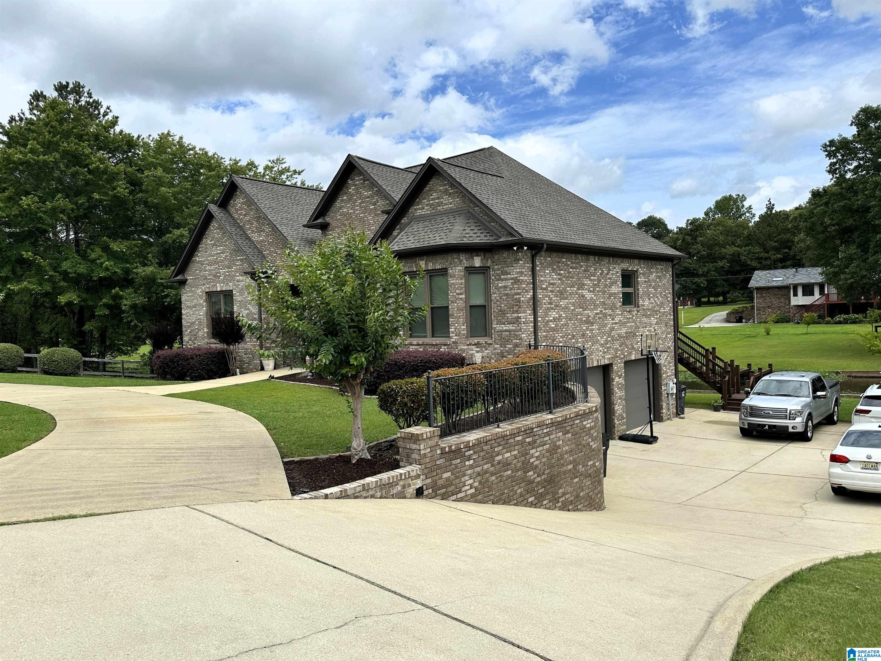 7683 GARDENWOOD CIRCLE