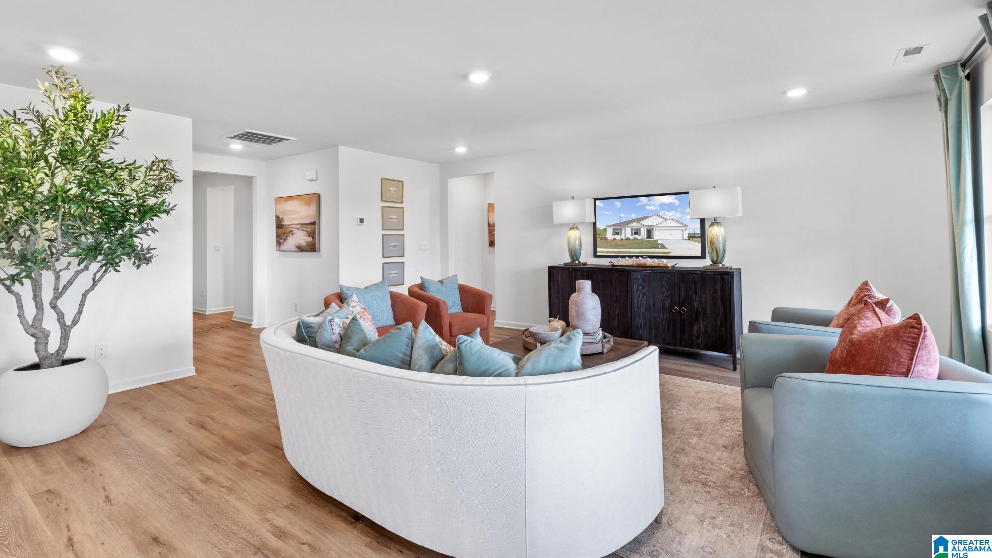 208 MILL POINT CIRCLE