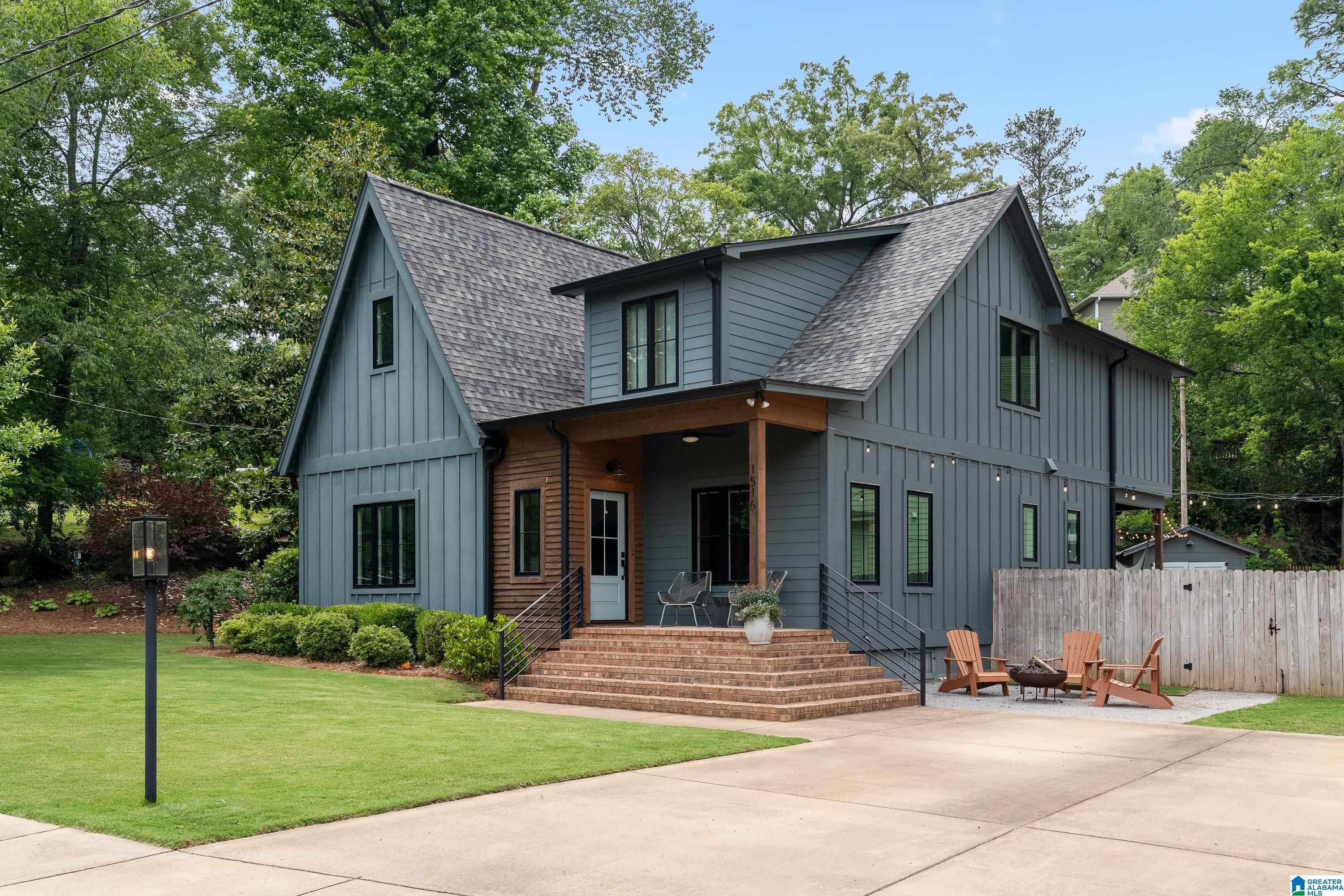 1516 BELLVIEW CIRCLE