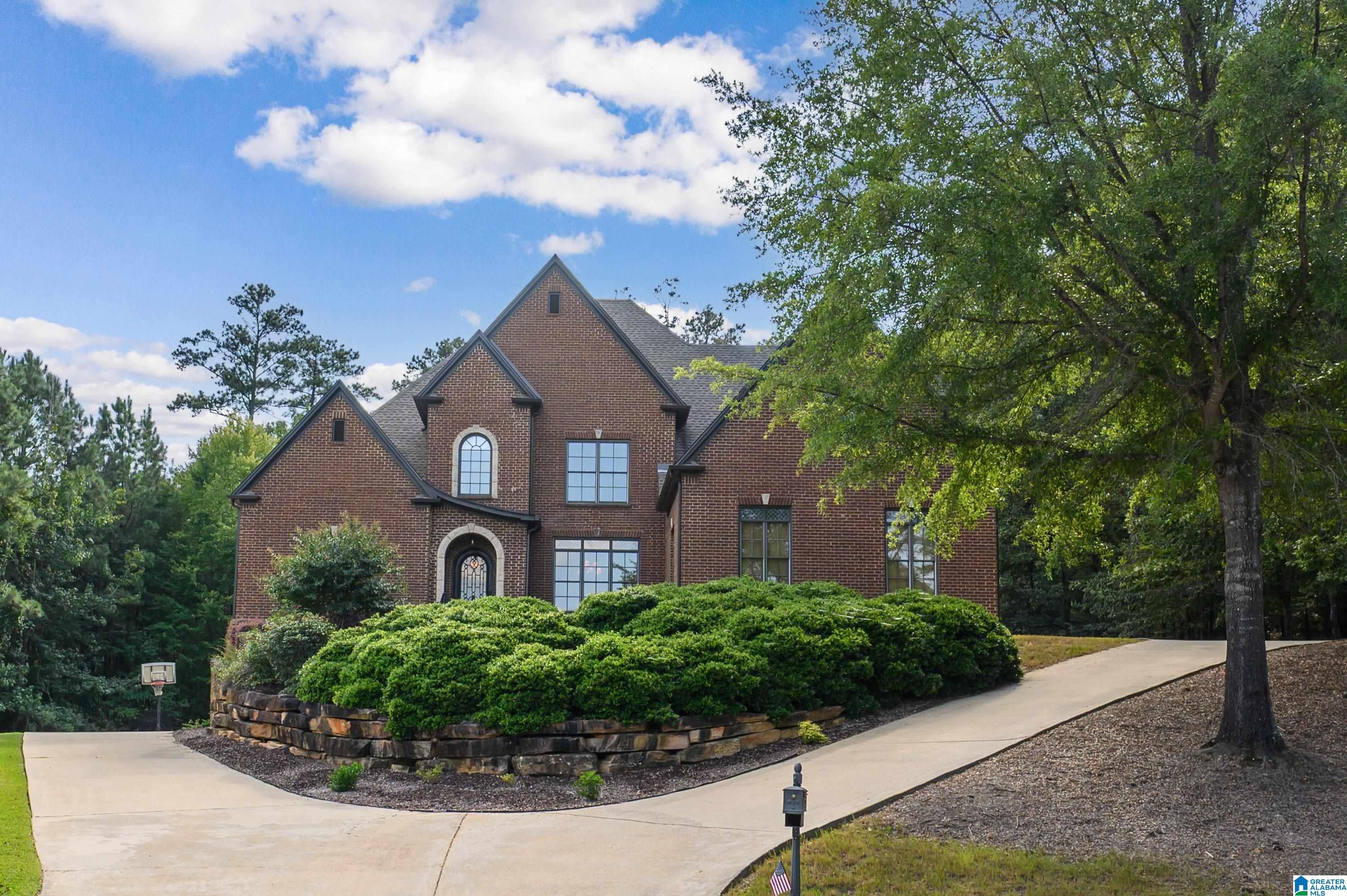 844 ABERLADY PLACE