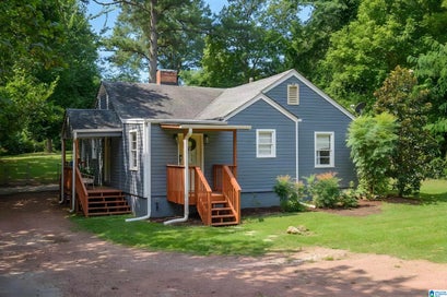 2112 LESTER LANE HOOVER AL 35226