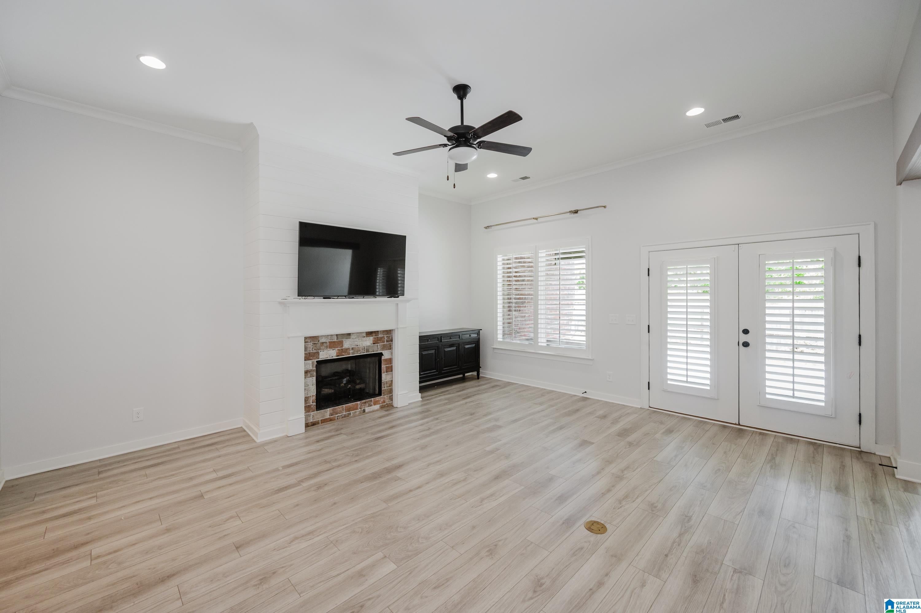 5767 BRAYDEN CIRCLE