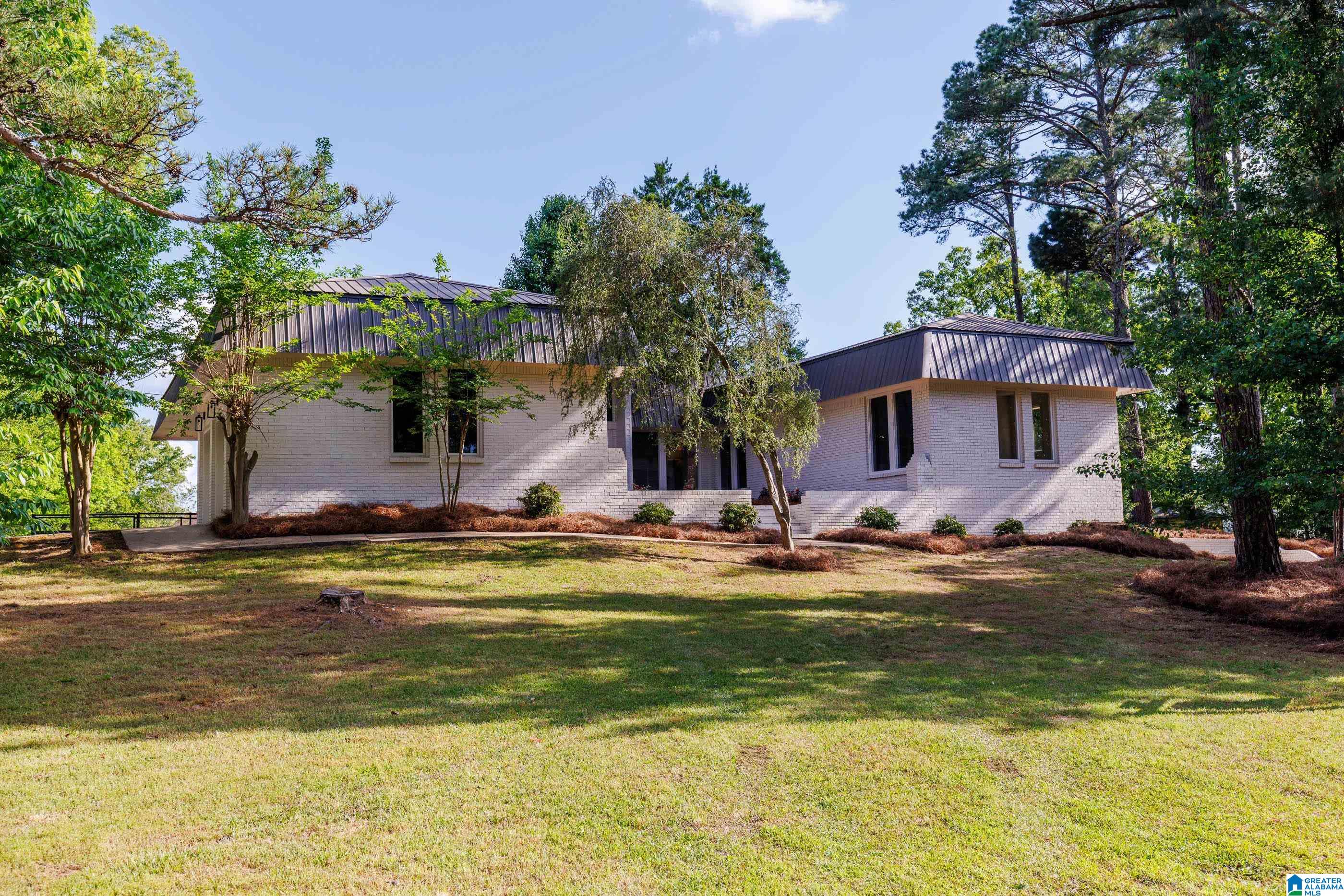 931 LAKEVIEW ESTATES DRIVE