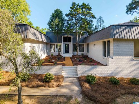 931 LAKEVIEW ESTATES DRIVE HUEYTOWN AL 35023