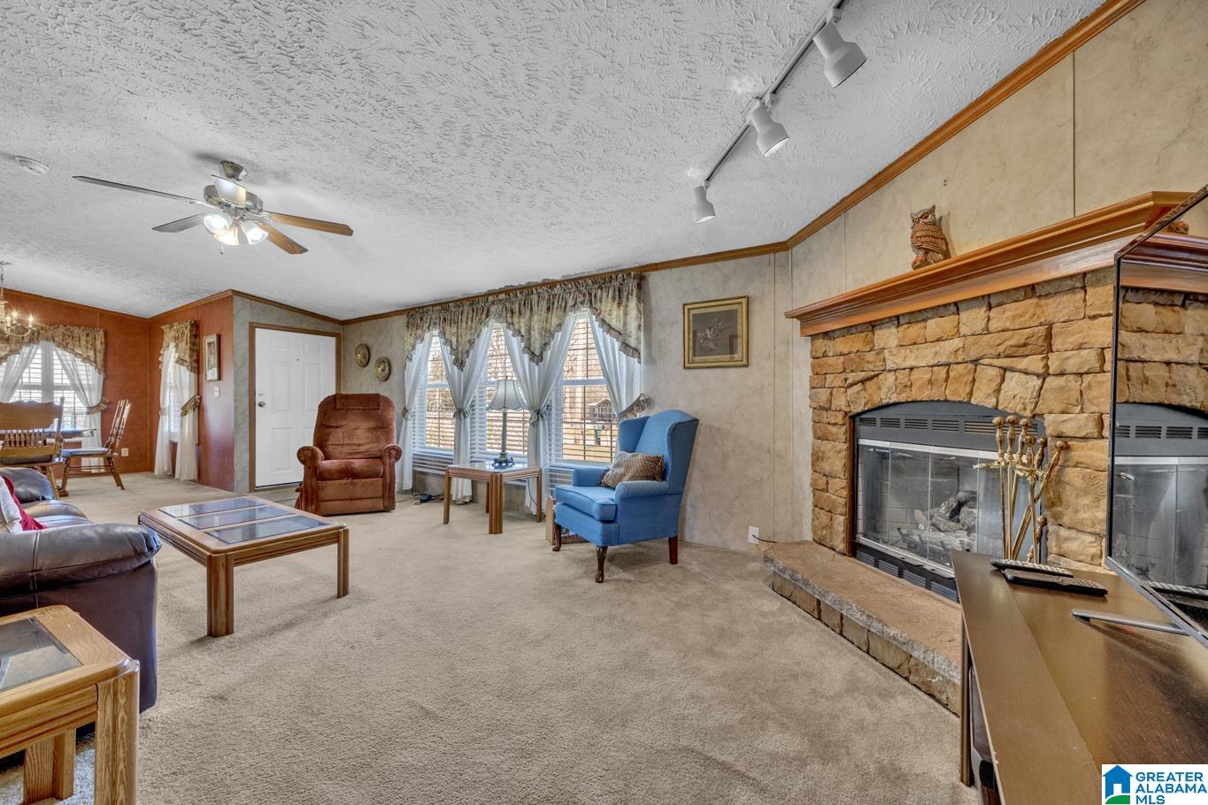 1025 LAMON CHAPEL LOOP
