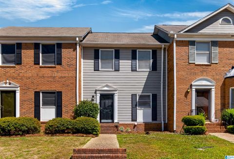 2204 ASCOT LANE BIRMINGHAM AL 35216