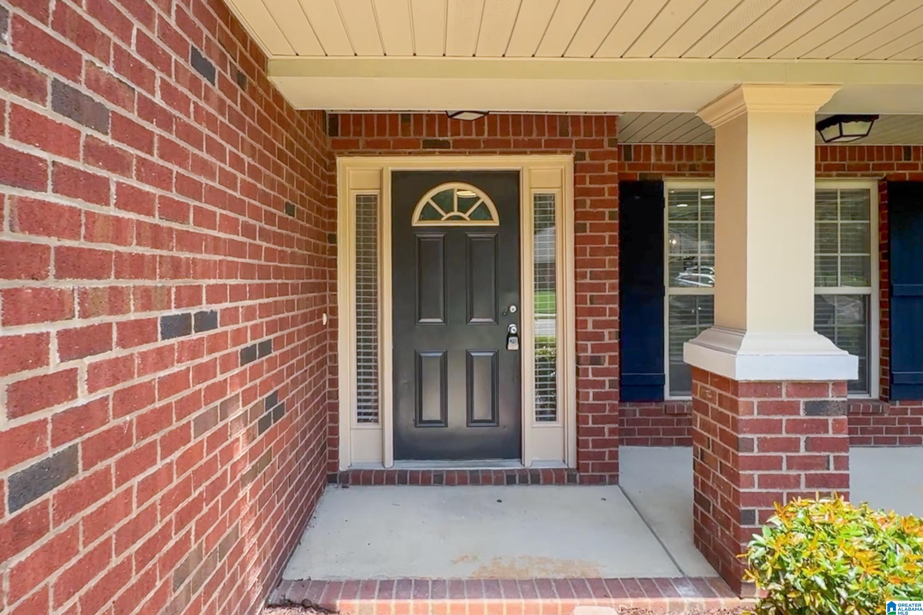 533 RIVER CREST WAY