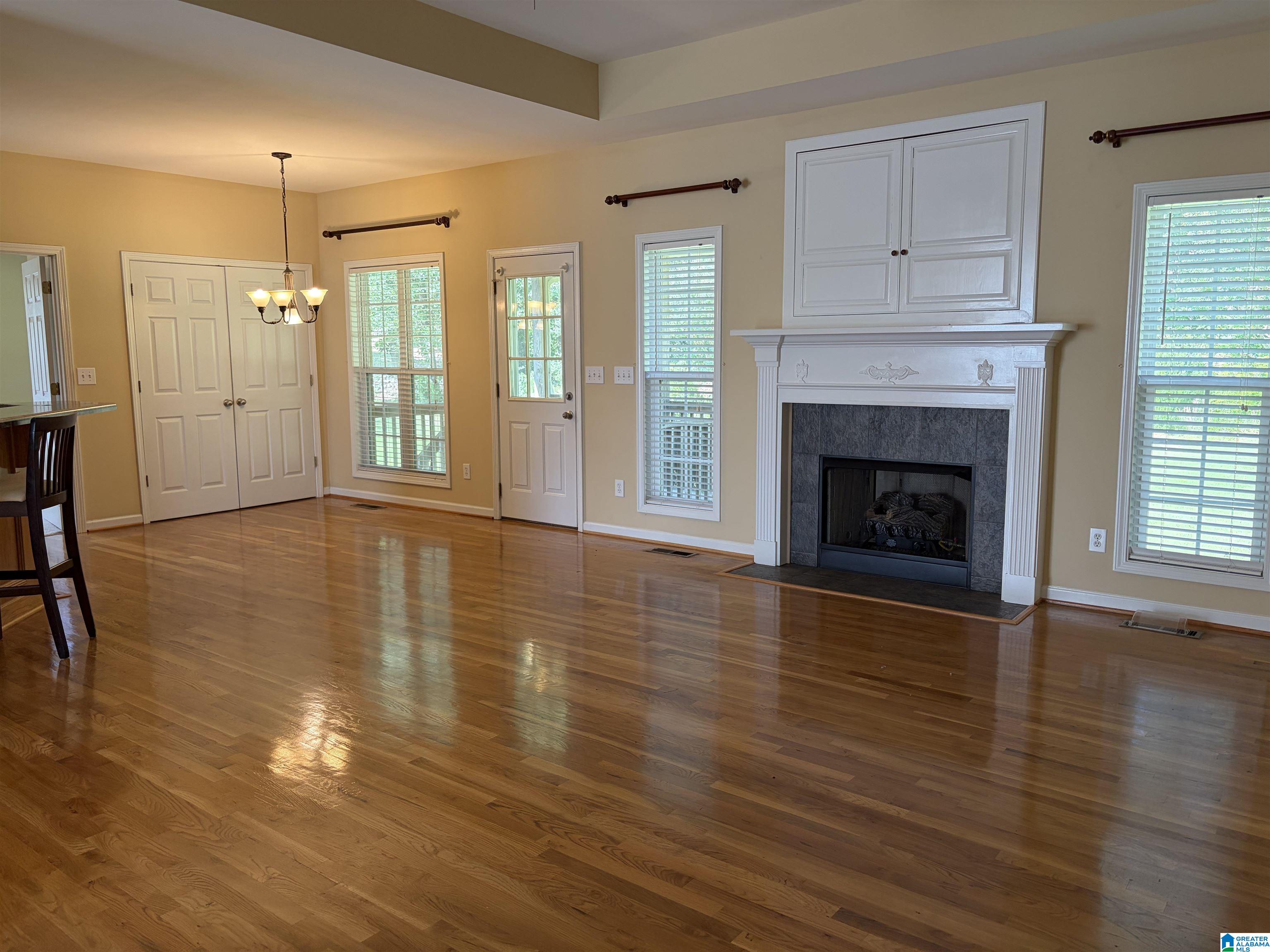 9777 DEERVIEW LANE