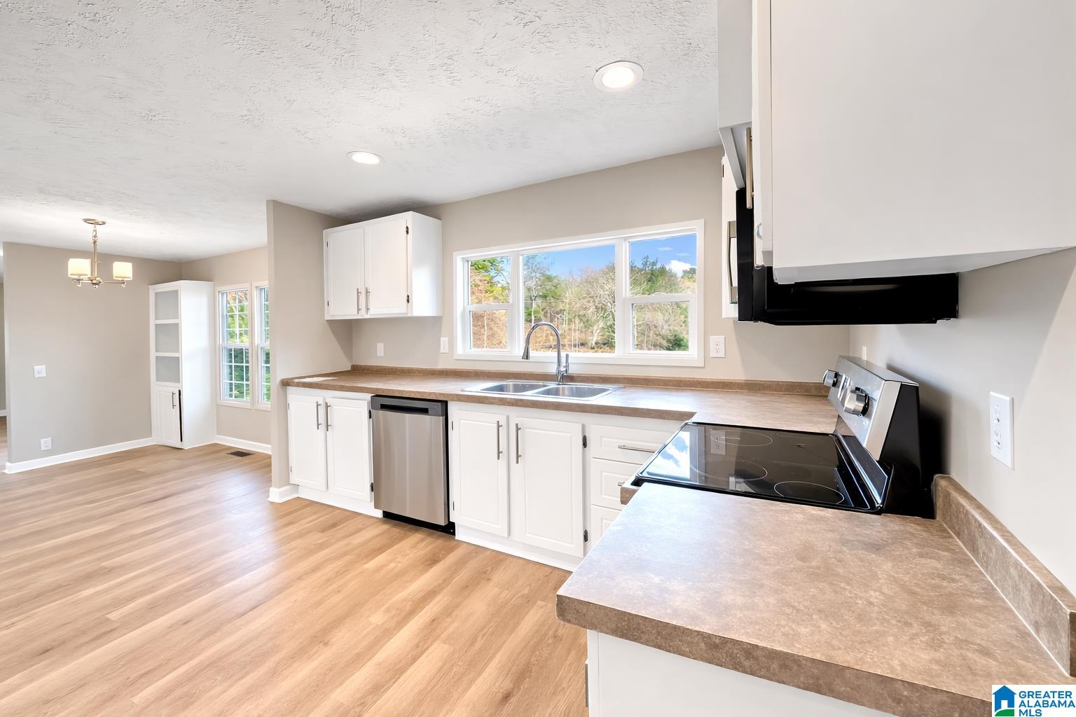 837 ROULAIN ROAD