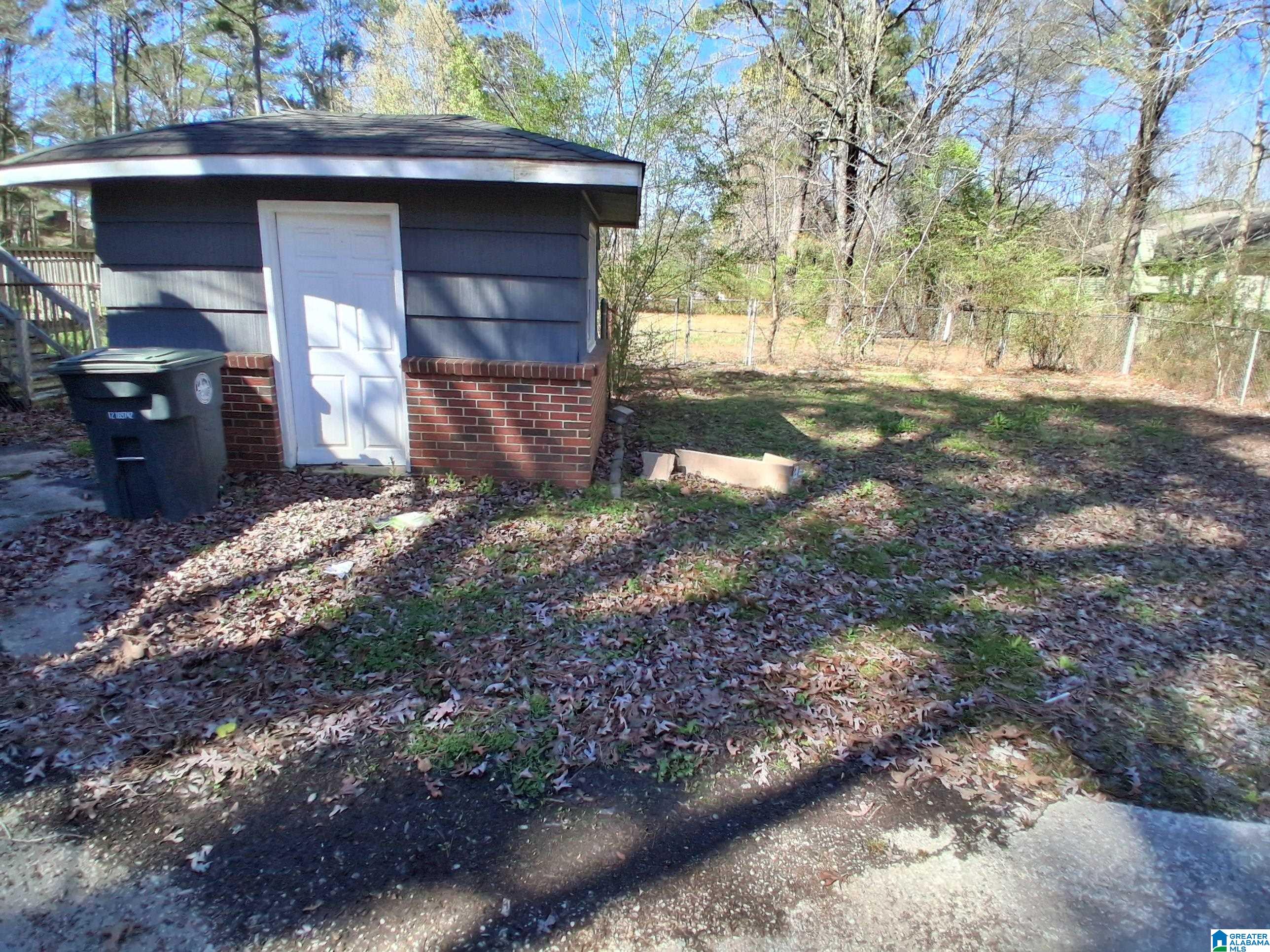 136 LAKE DRIVE