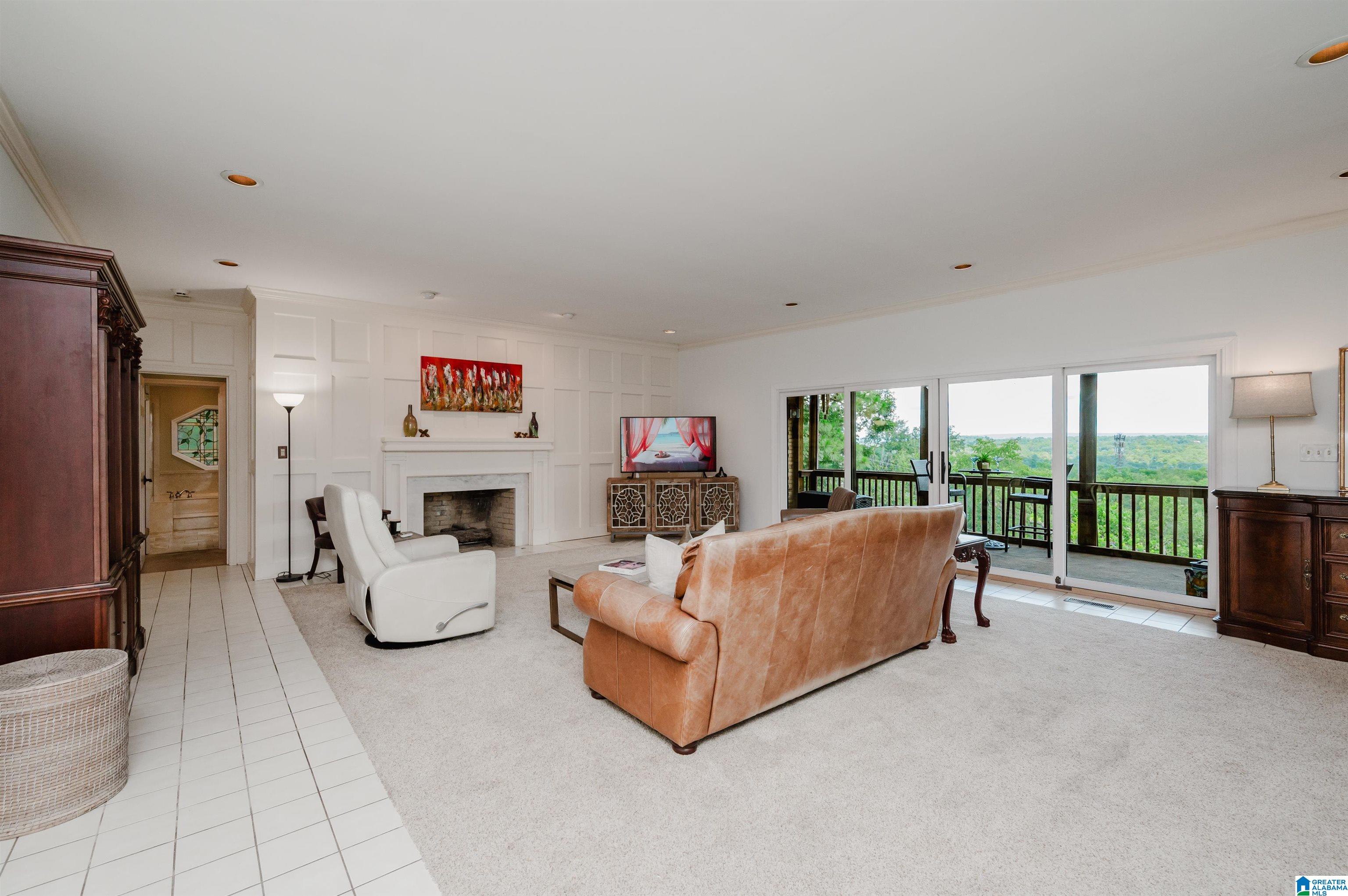 357 VESCLUB DRIVE