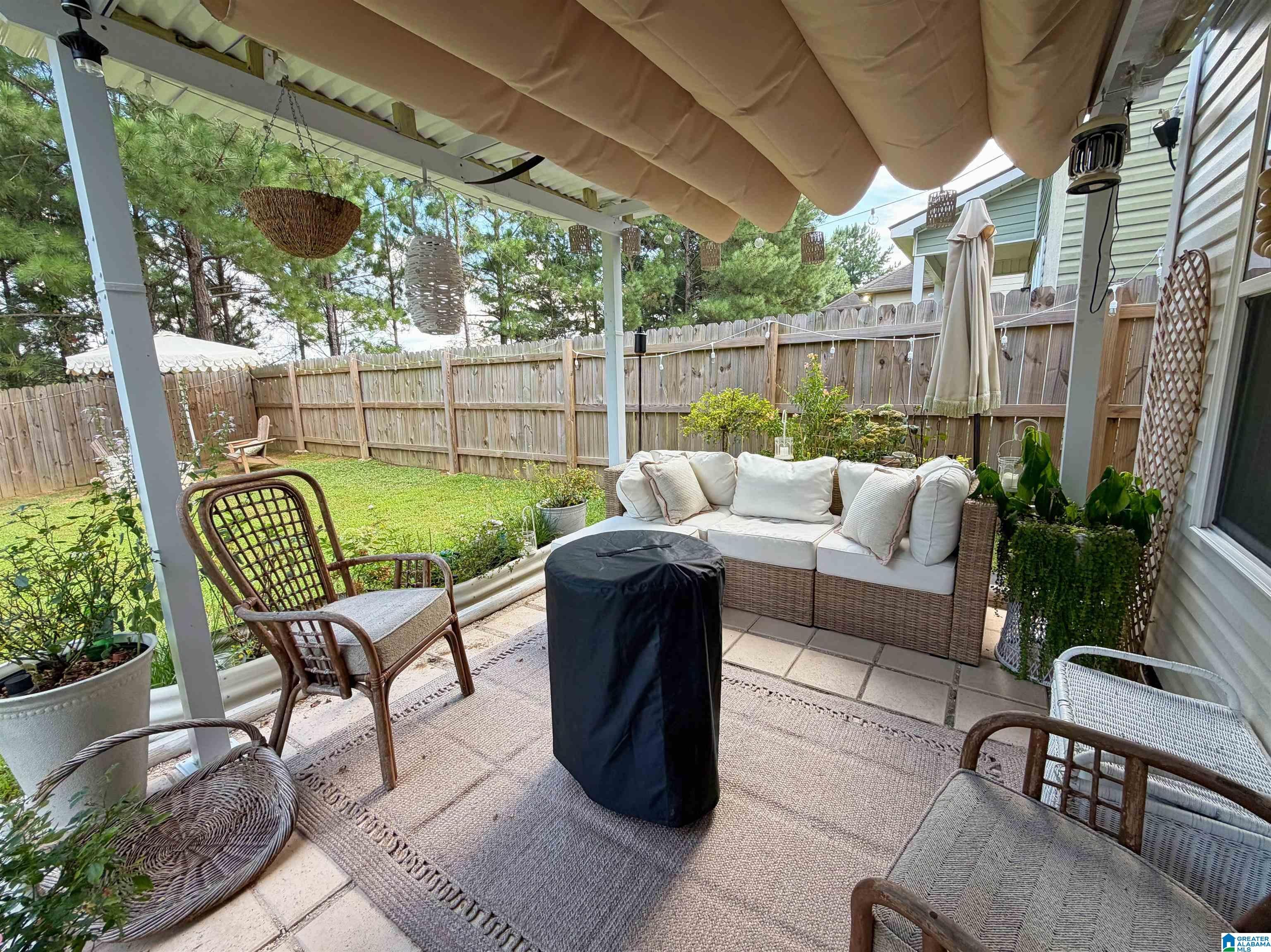 823 KENT DRIVE