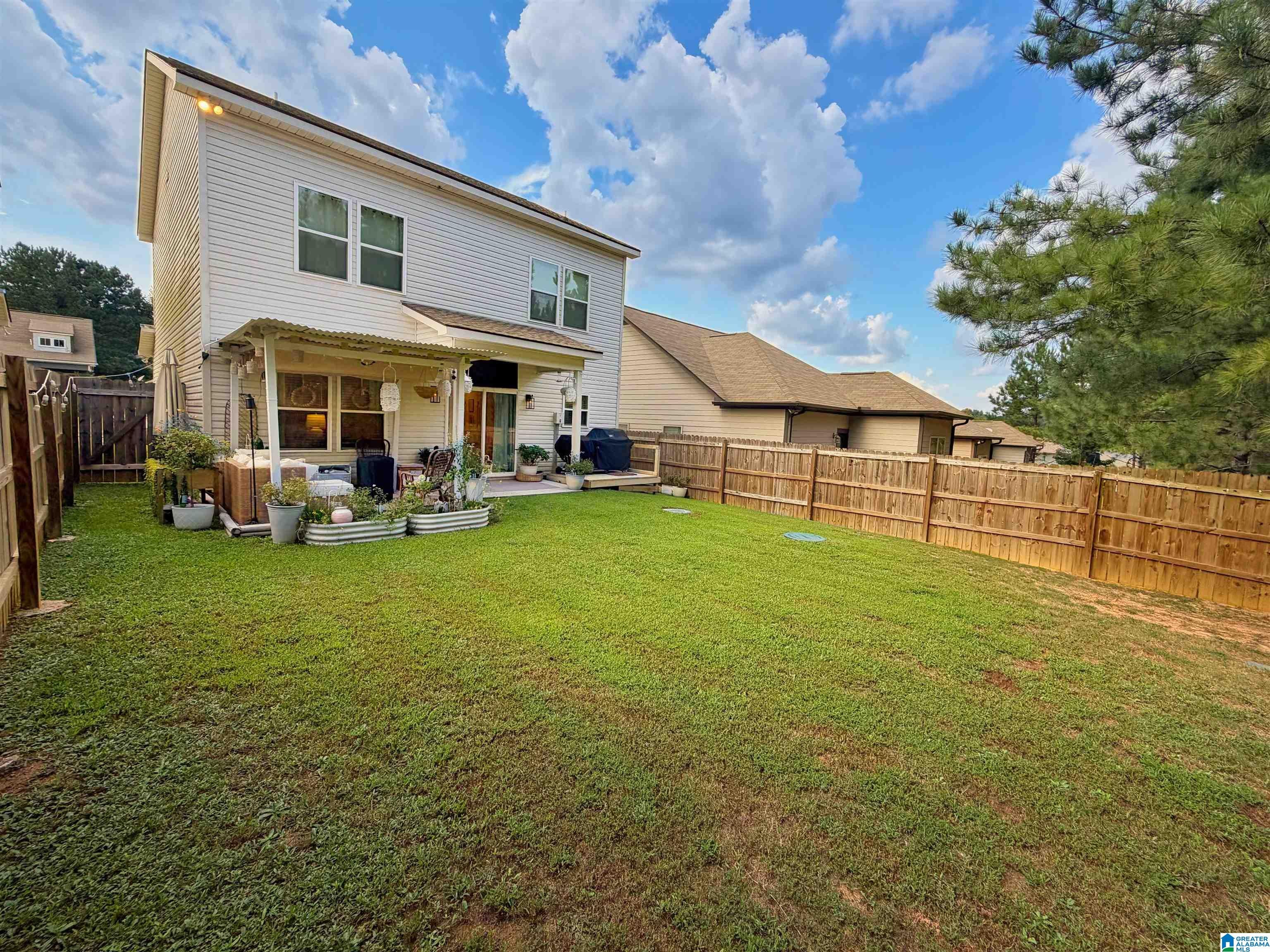 823 KENT DRIVE