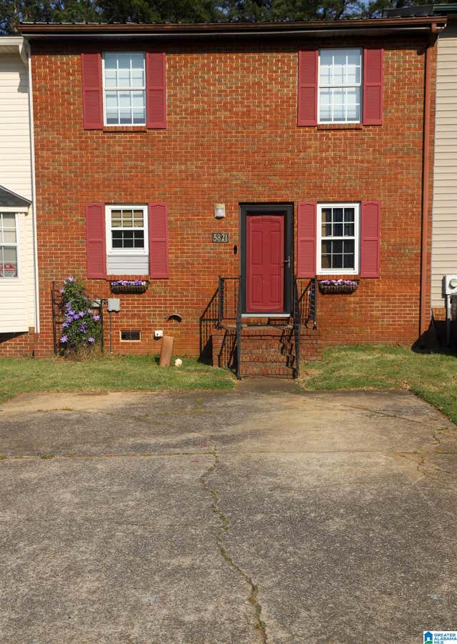 5821 WOODGATE CIRCLE
