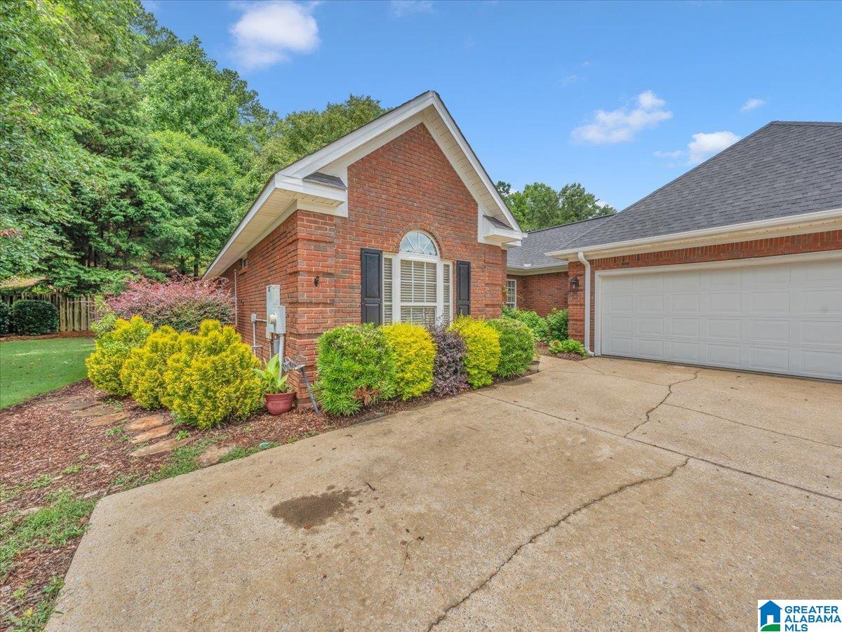 3812 OAK COLONY DRIVE