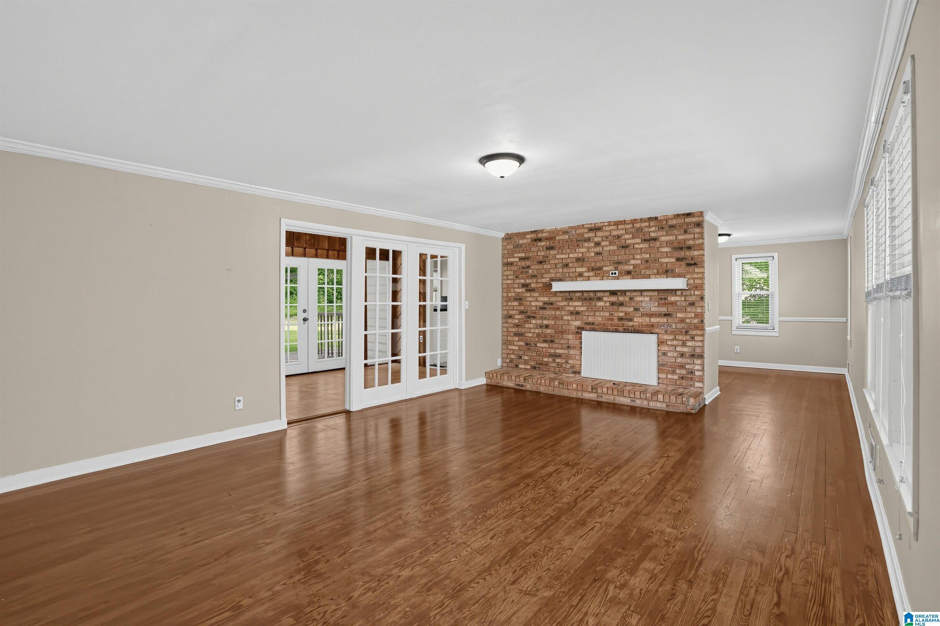 106 HILLSIDE ROAD