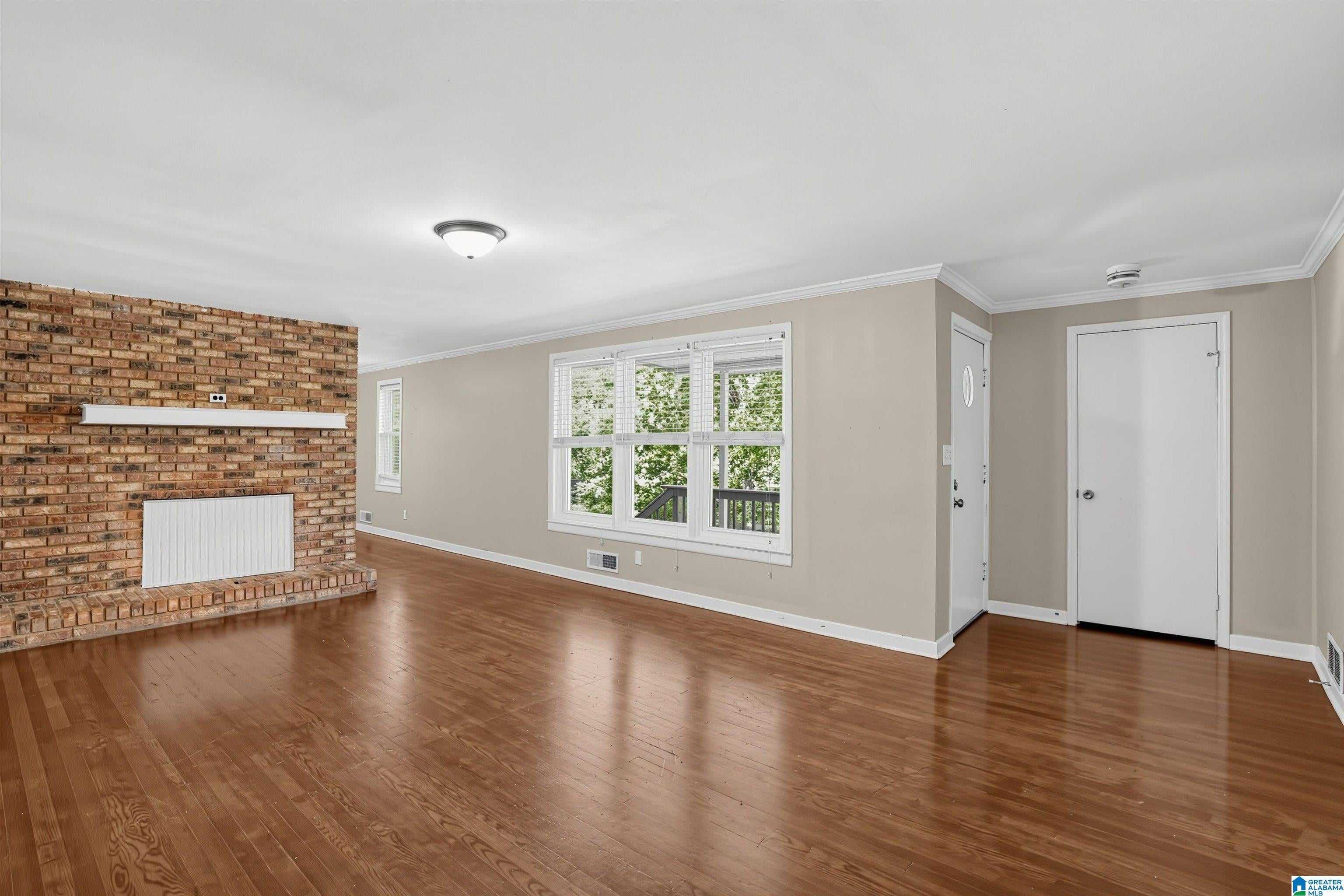 106 HILLSIDE ROAD